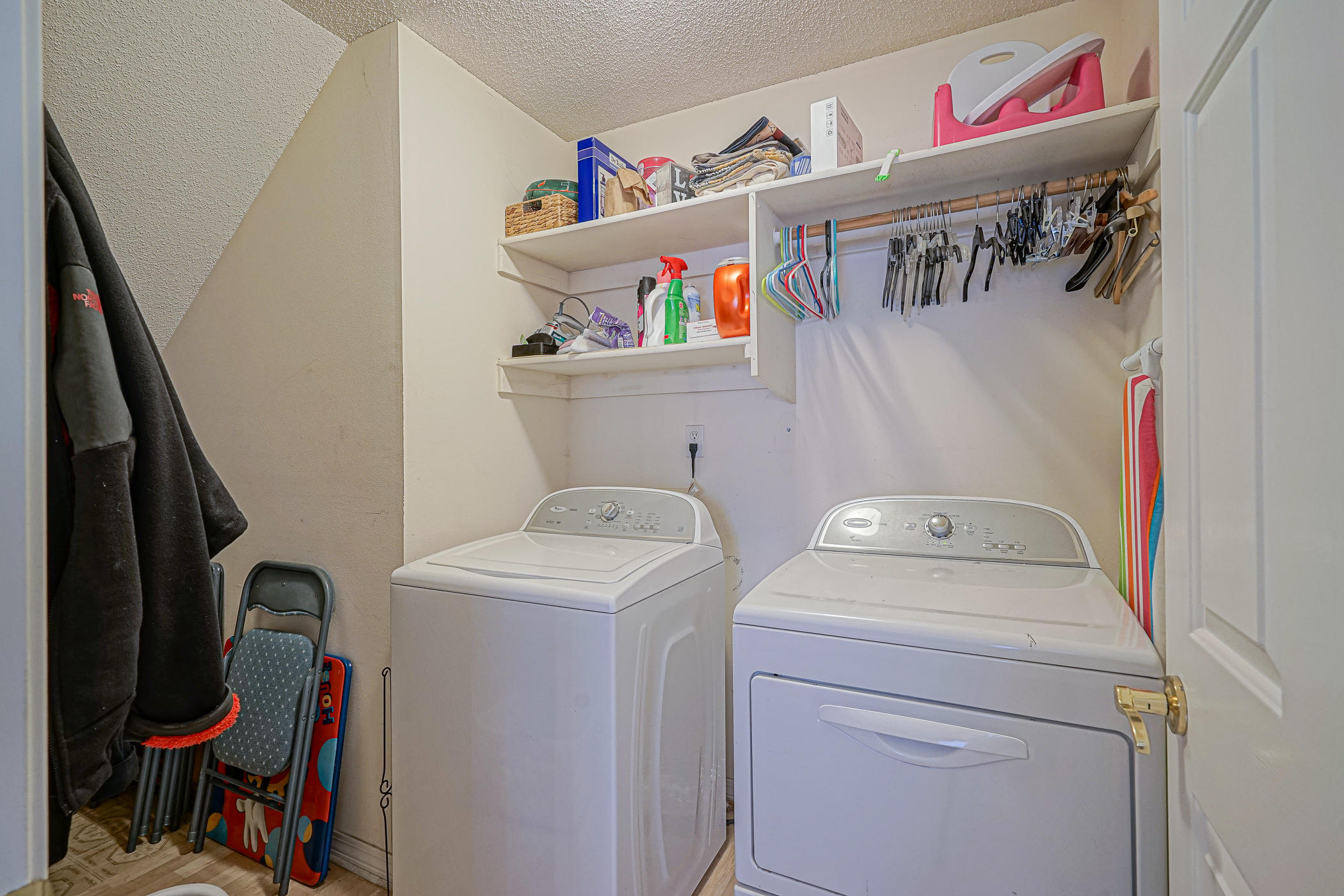 MAGNOLIA SQUARE - Residential