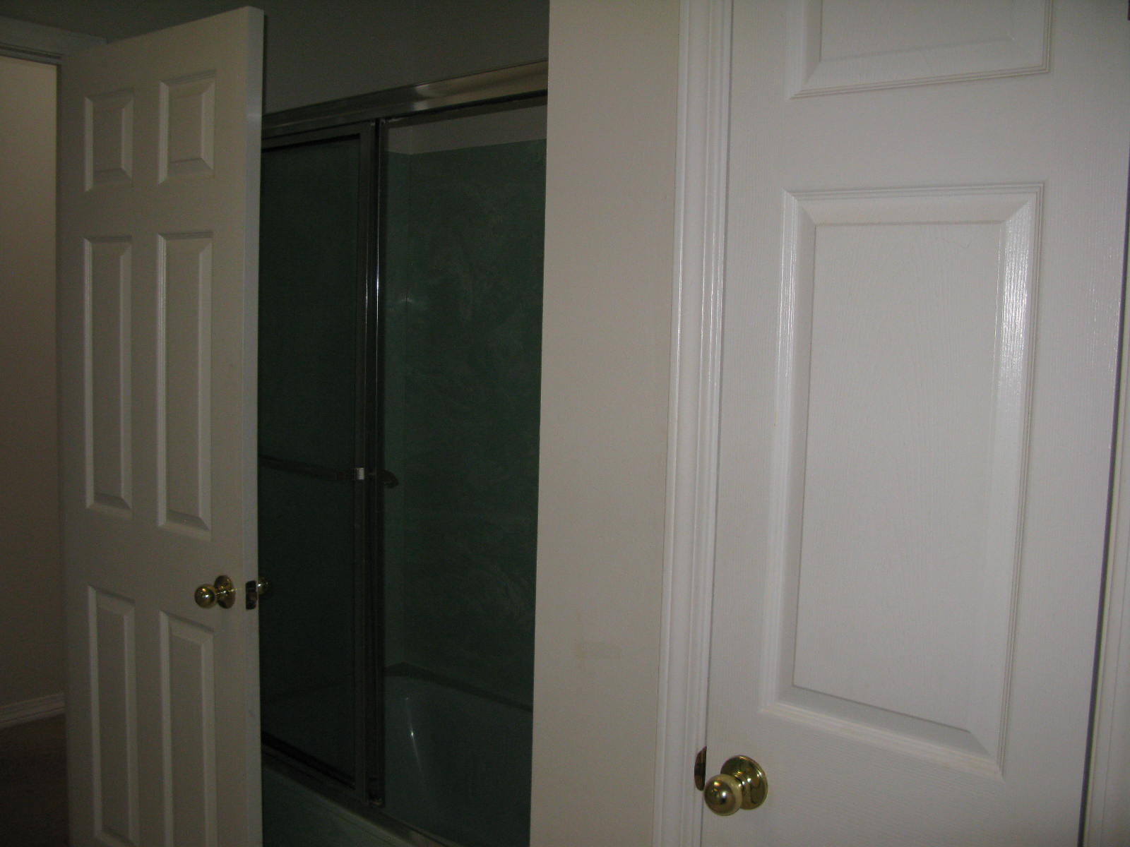 EMERALD BREEZE ESTATES - Residential