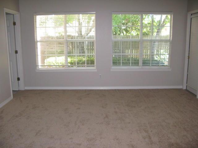 EMERALD BREEZE ESTATES - Residential