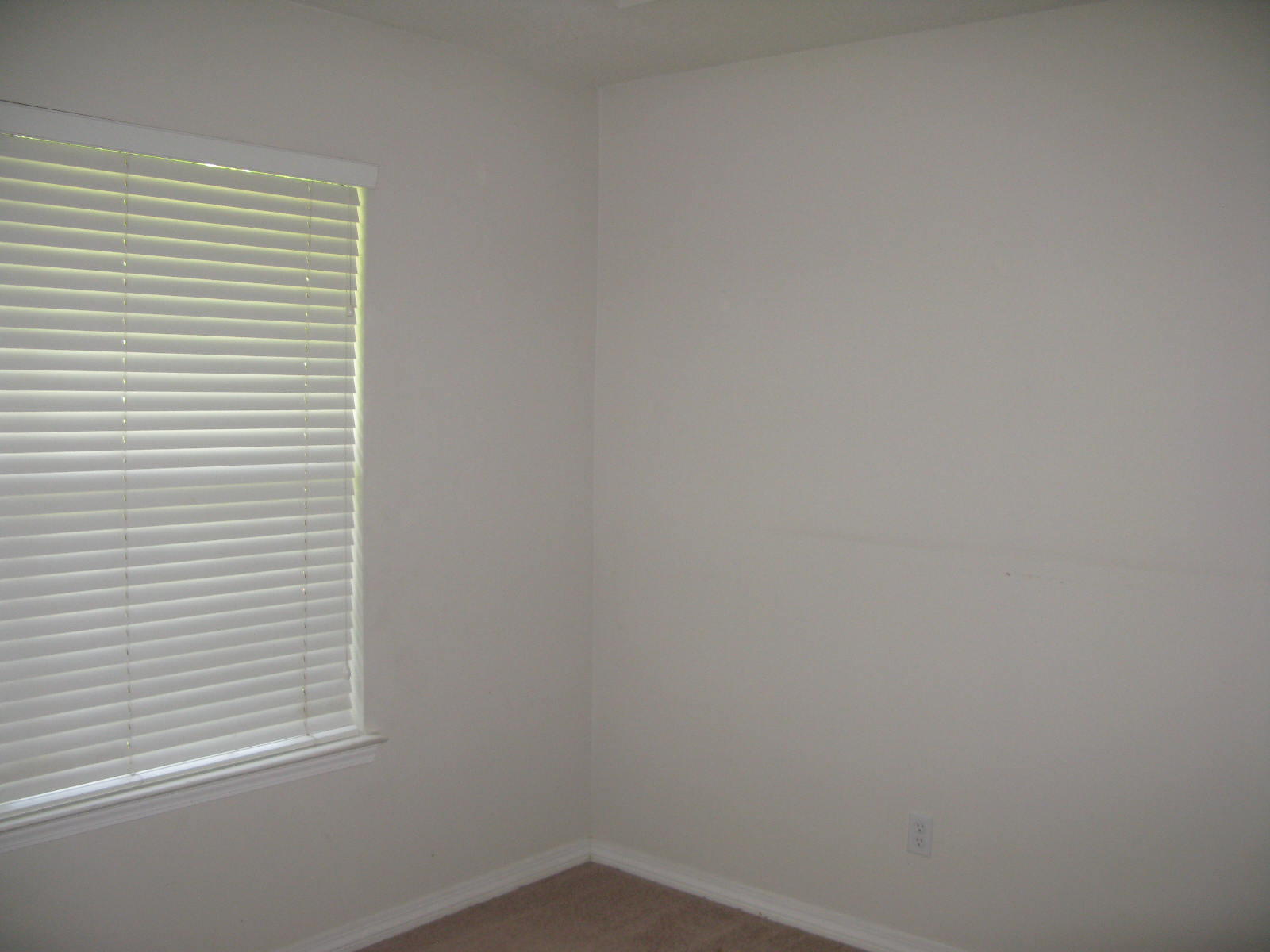 EMERALD BREEZE ESTATES - Residential