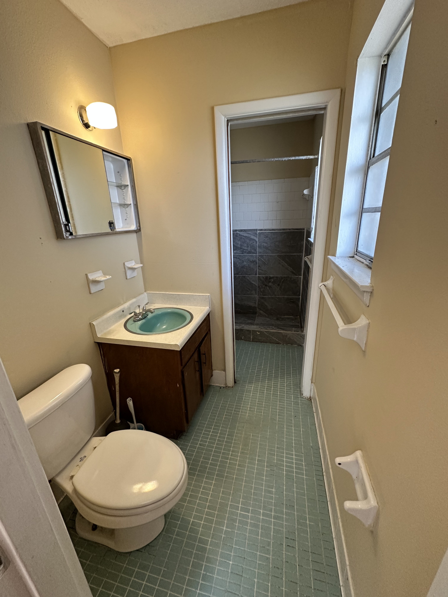 WINTHROP PLACE 1ST ADDN - Residential