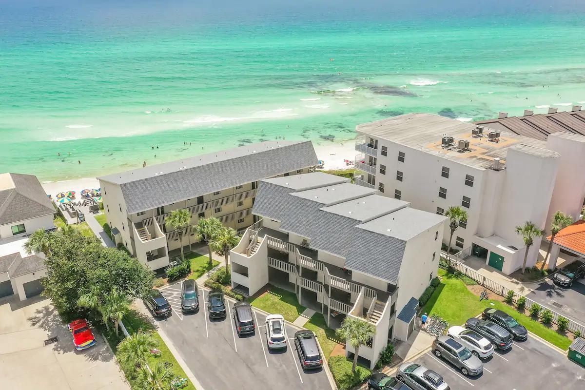 BEACHSIDE CONDO AT SEAGROVE - Residential Lease