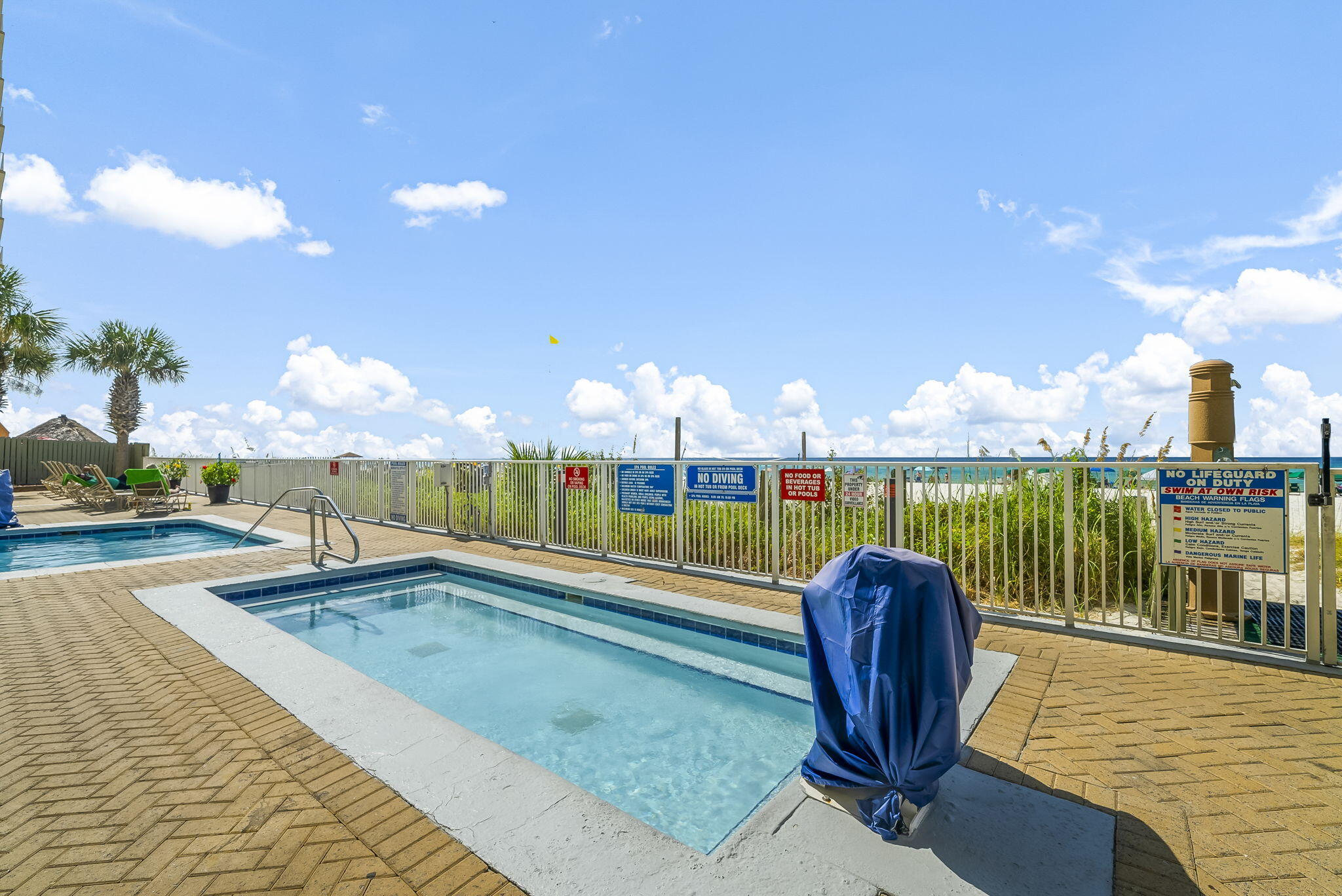 EMERALD ISLE - Residential