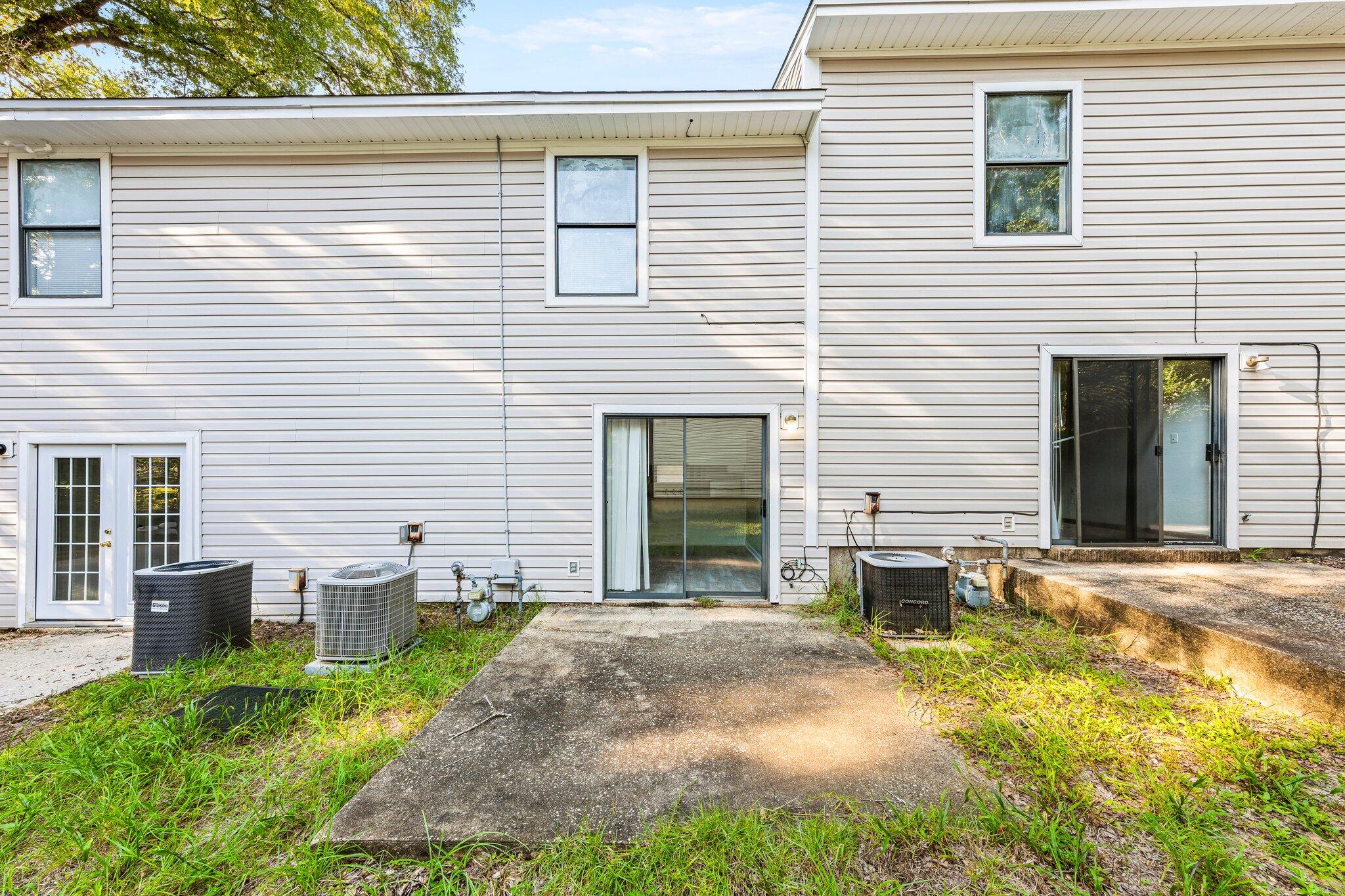 metes and bounds - Residential Lease
