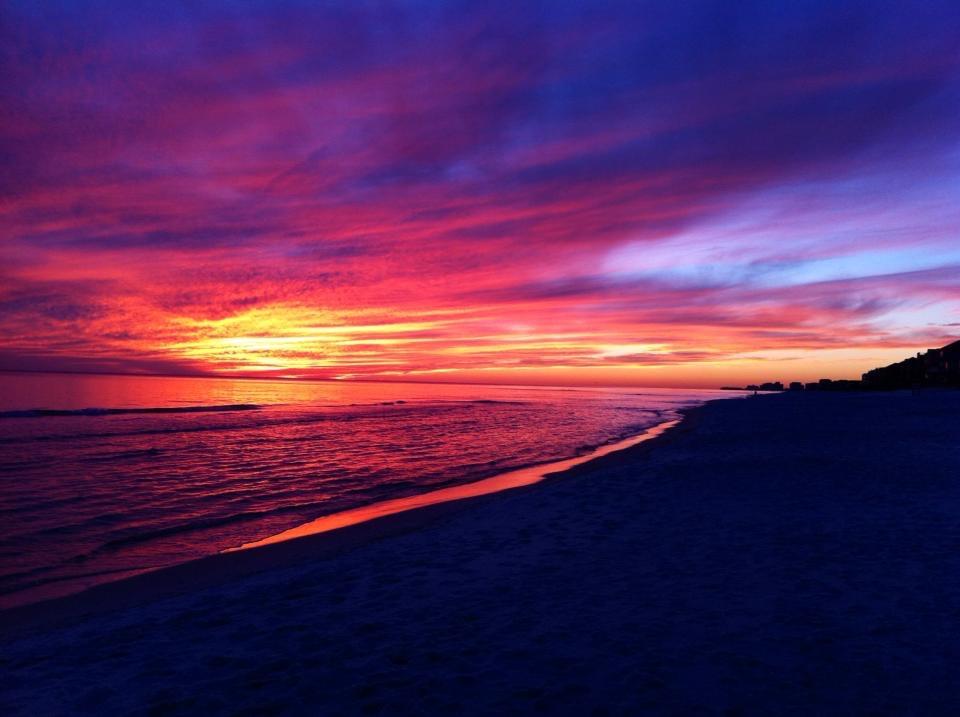 PARADISE RETREAT - Residential