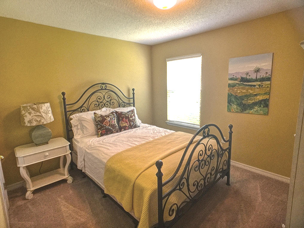 PARADISE RETREAT - Residential