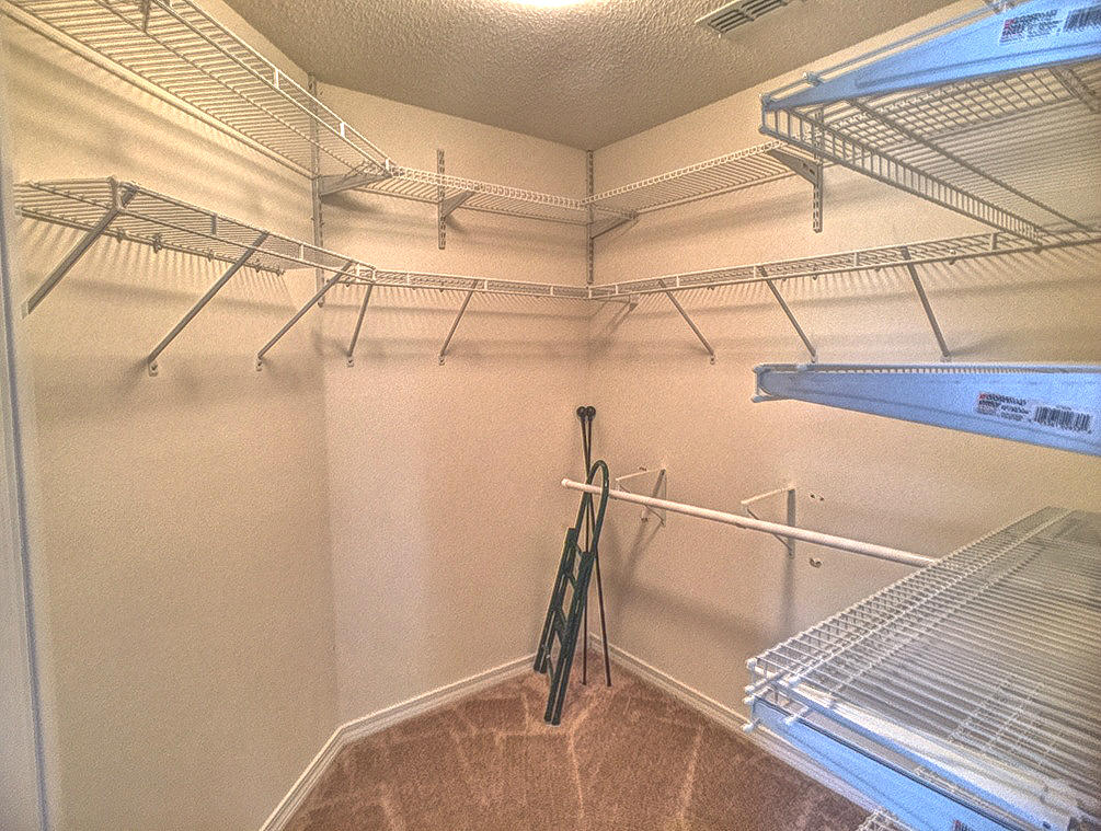 PARADISE RETREAT - Residential