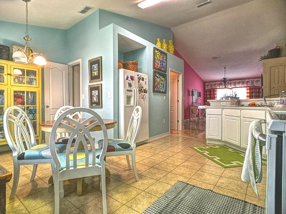 PARADISE RETREAT - Residential