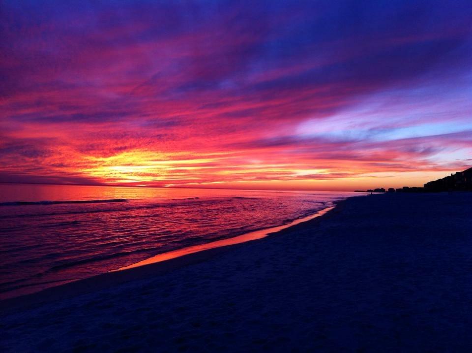 PARADISE RETREAT - Residential