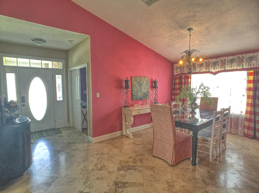 PARADISE RETREAT - Residential