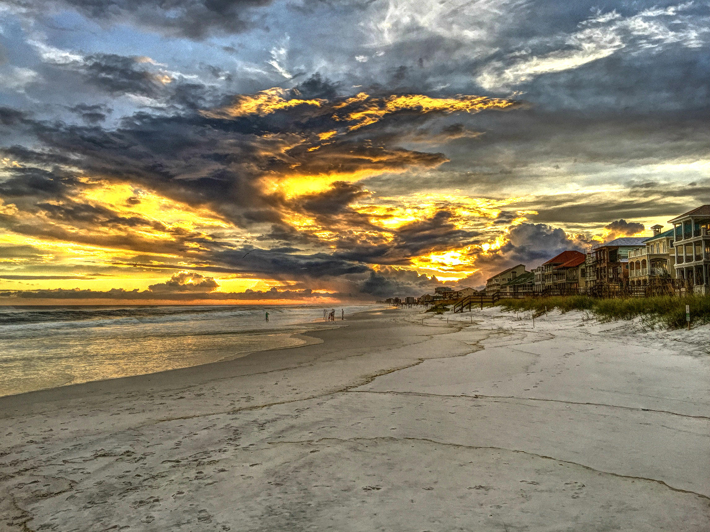 PARADISE RETREAT - Residential