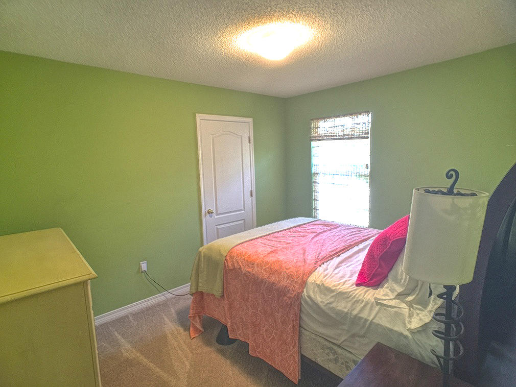 PARADISE RETREAT - Residential