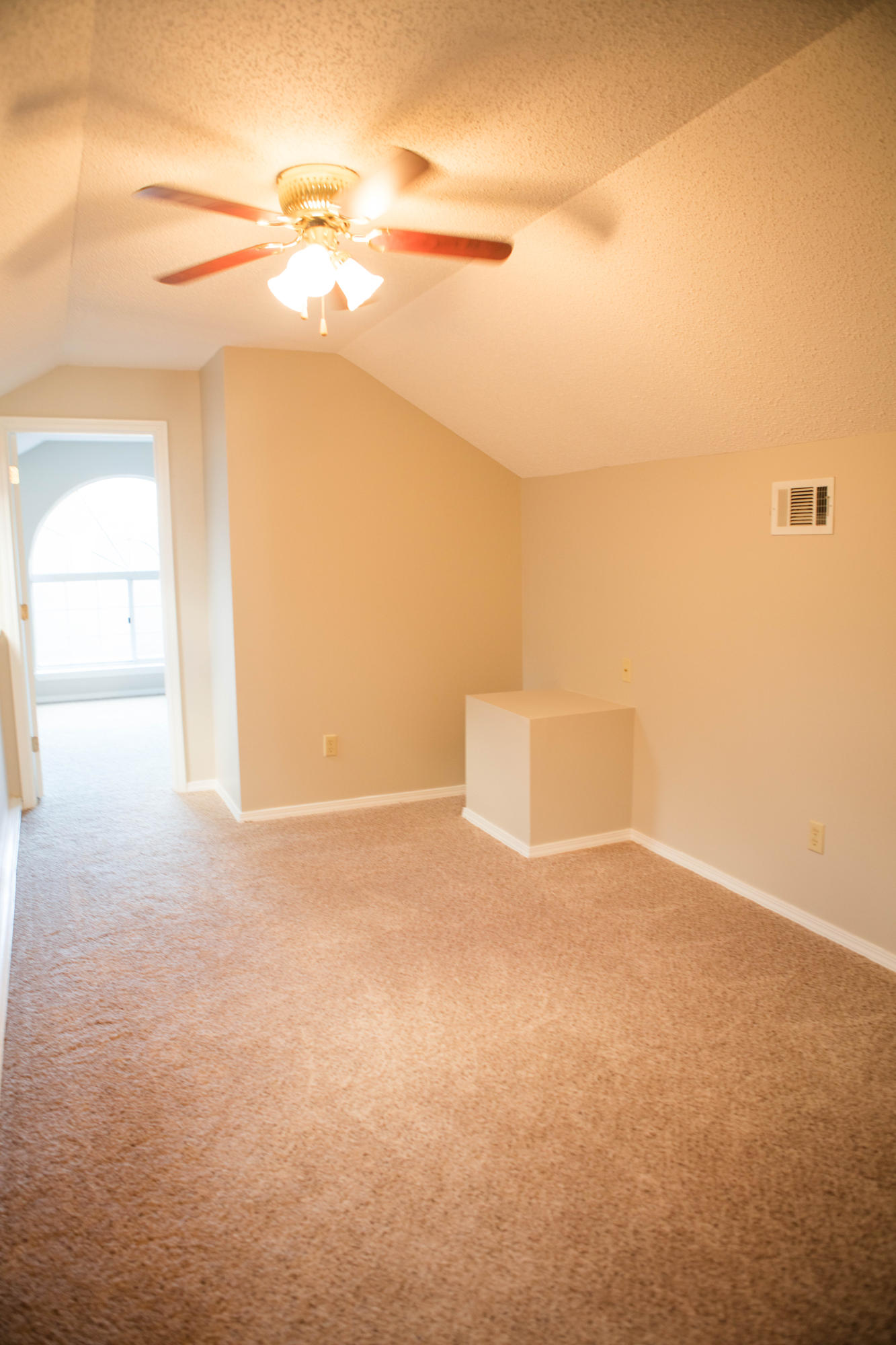 PARKWOOD SQUARE PH 2 - Residential