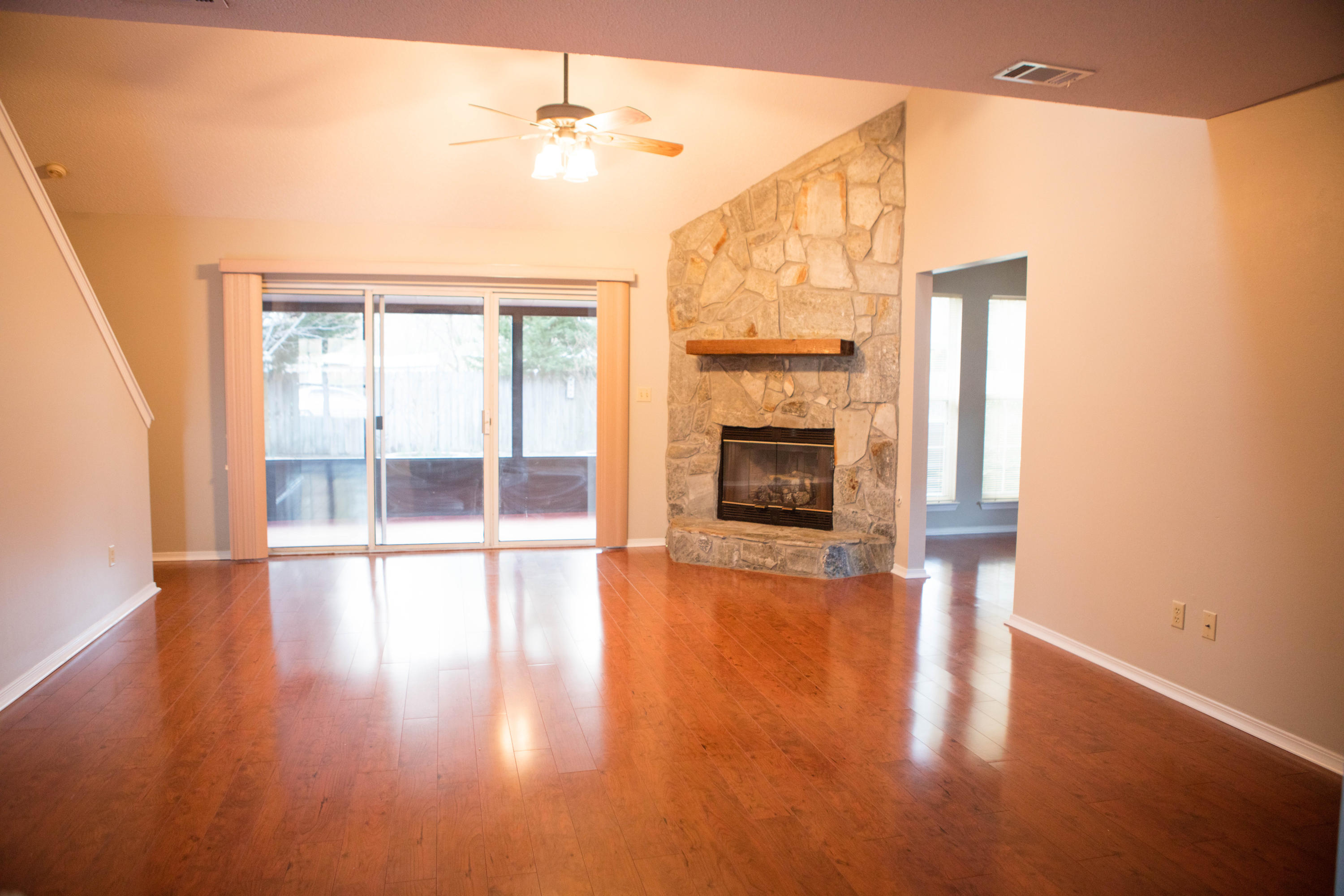 PARKWOOD SQUARE PH 2 - Residential