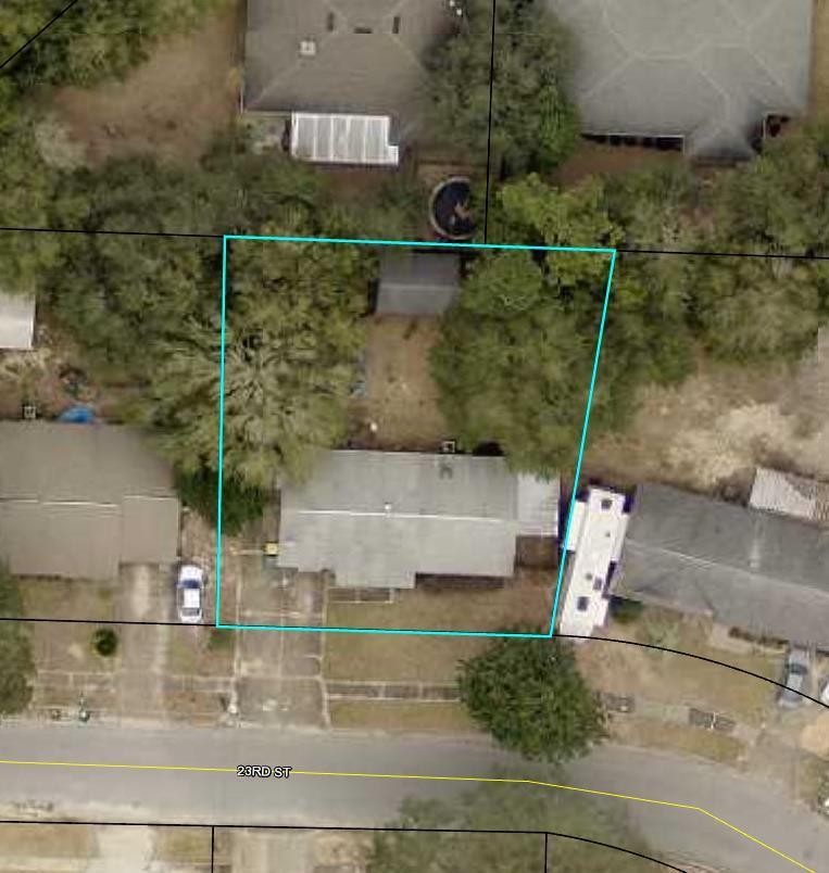 CAROL ANNE MANOR - Residential