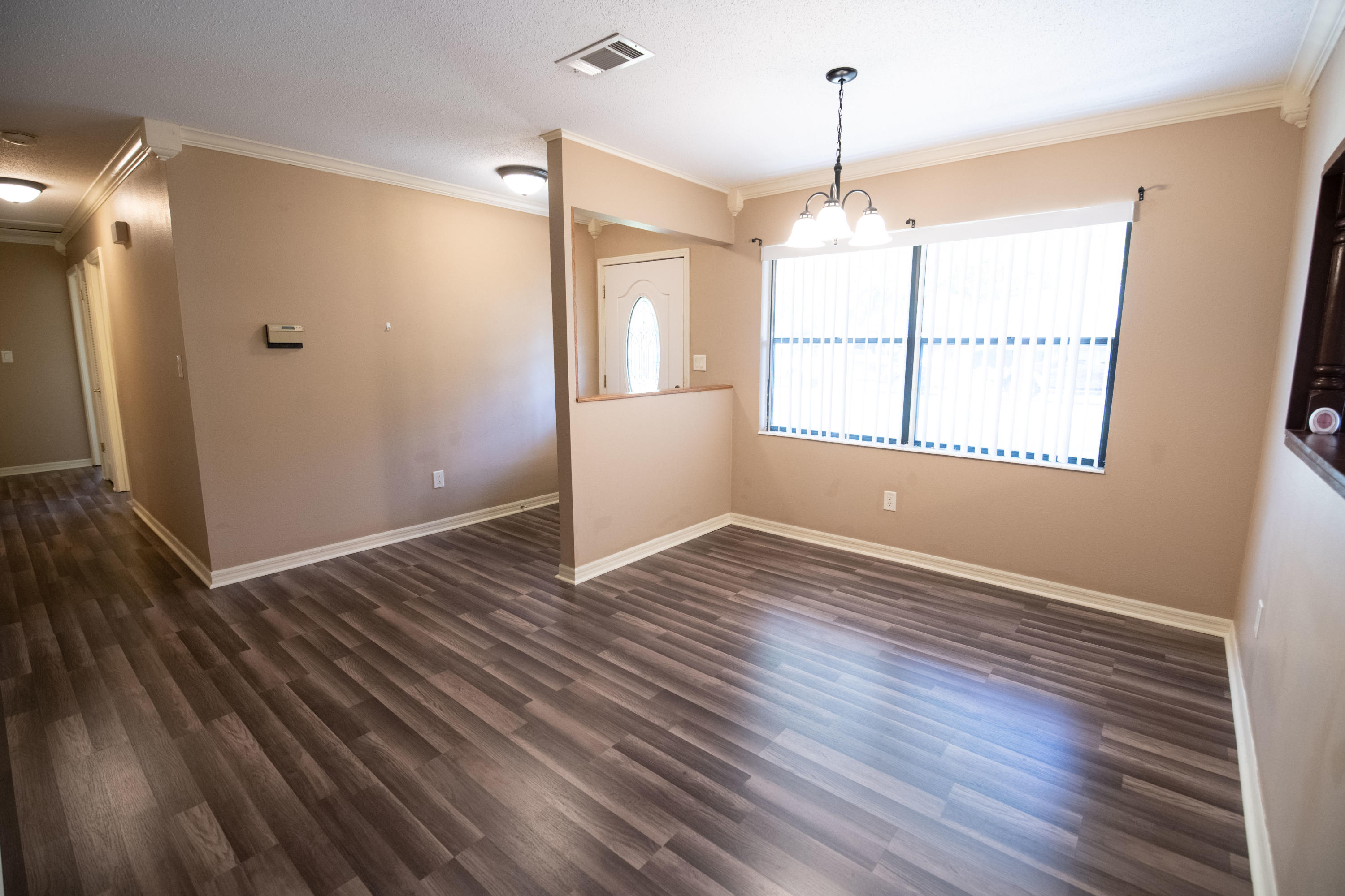 CAROL ANNE MANOR - Residential