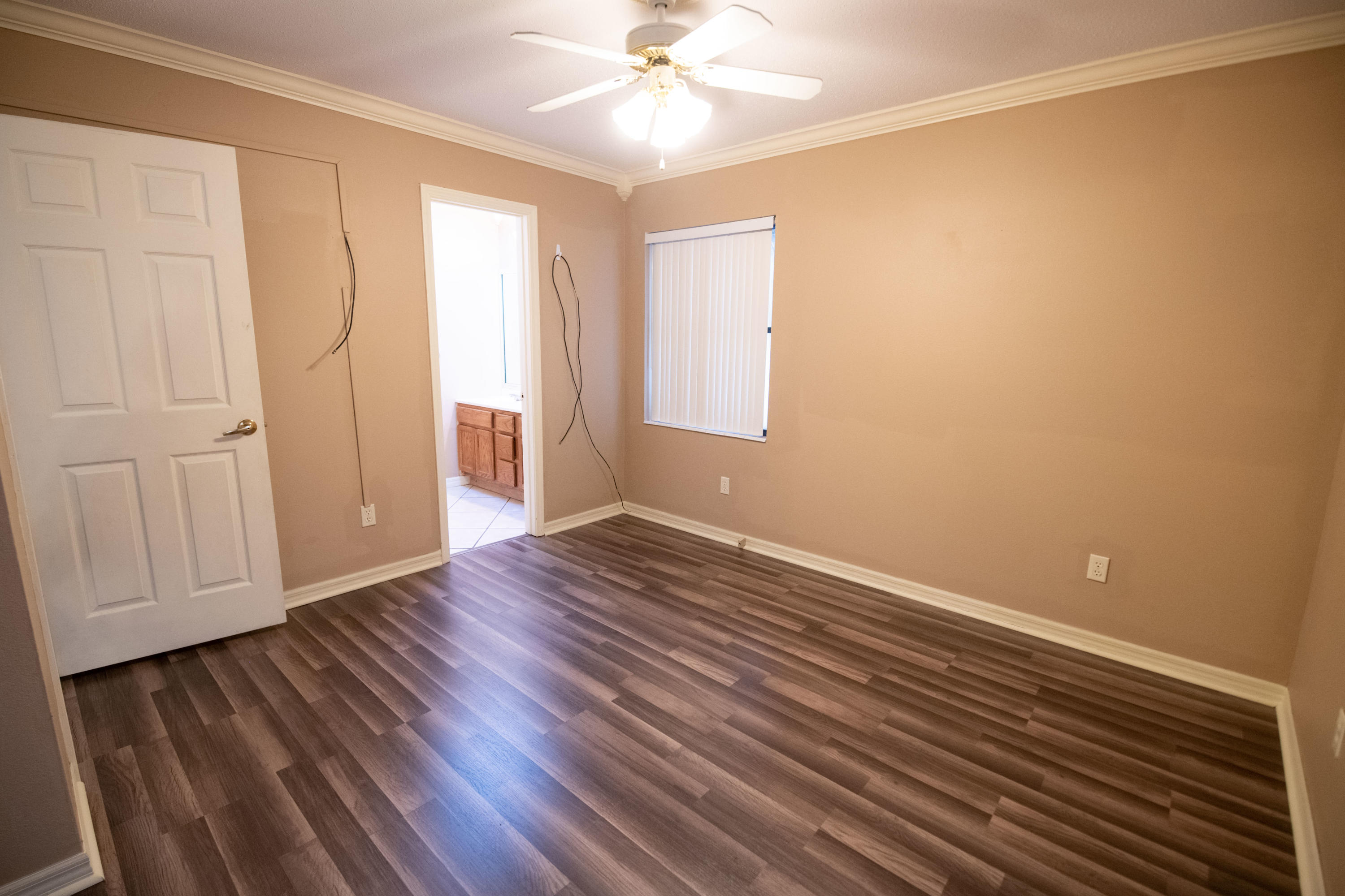 CAROL ANNE MANOR - Residential