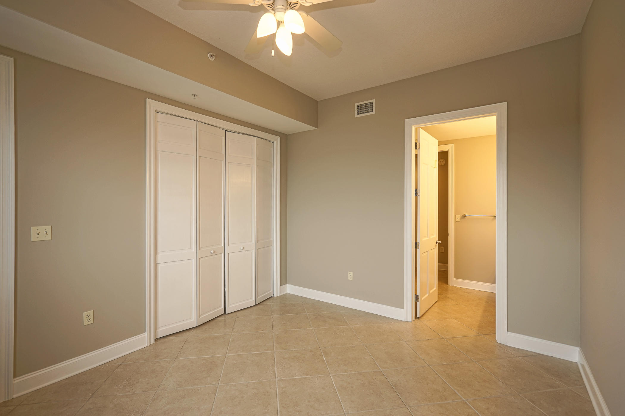 SIDES MORENO POINT WEST - Residential