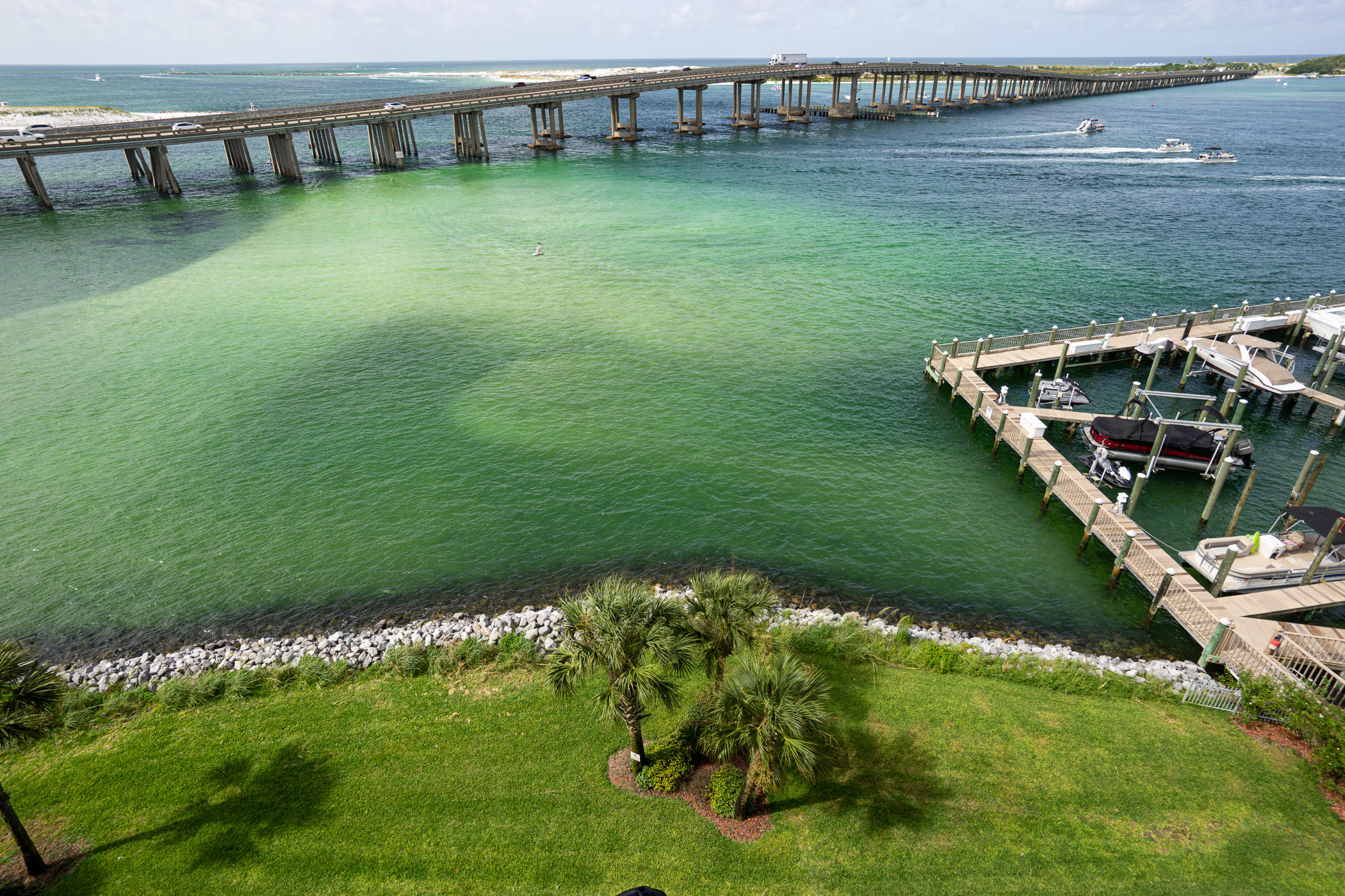 SIDES MORENO POINT WEST - Residential