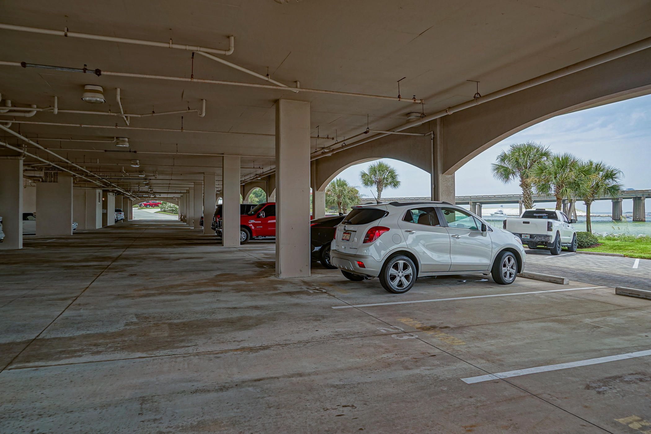 SIDES MORENO POINT WEST - Residential