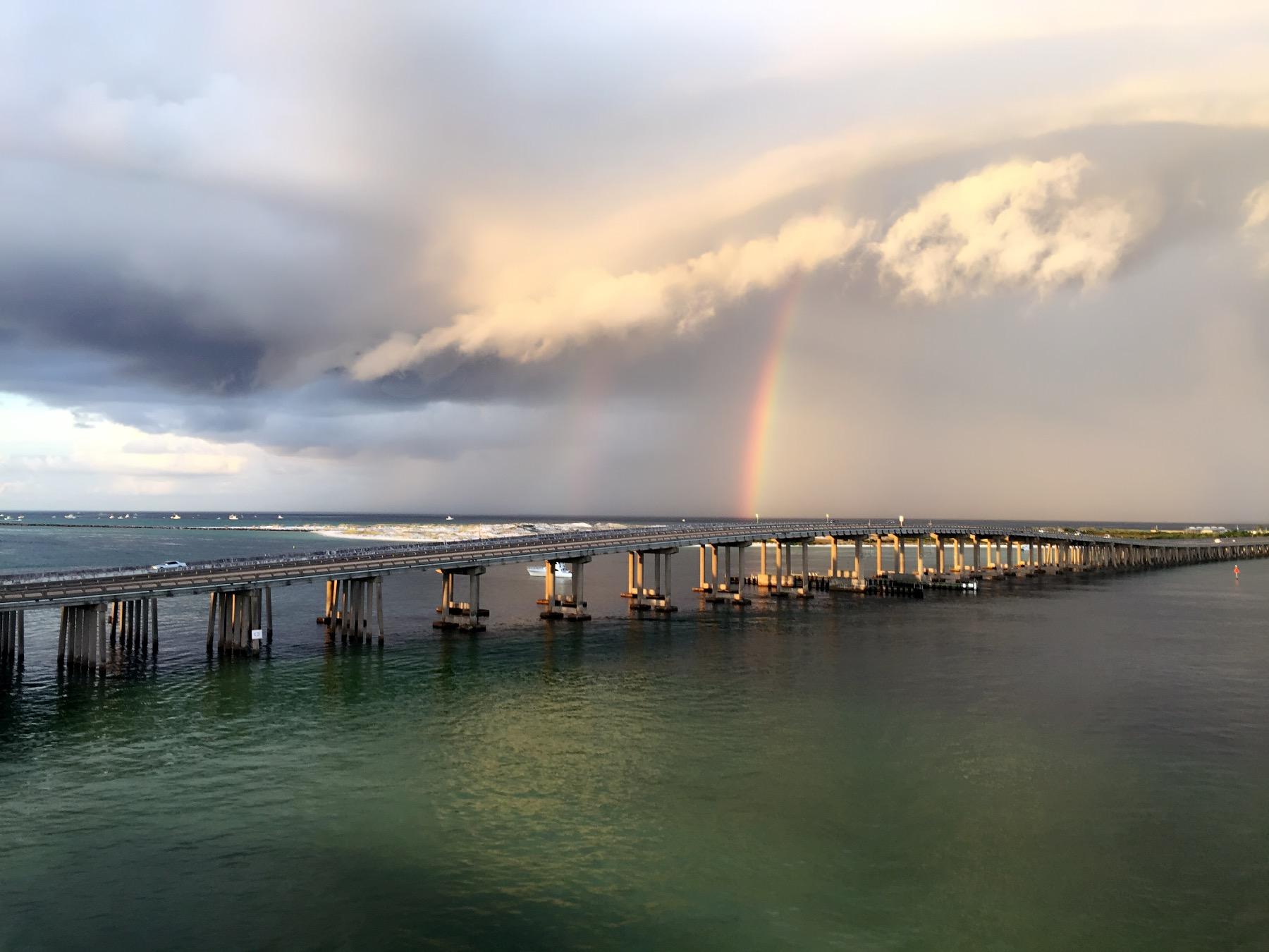 SIDES MORENO POINT WEST - Residential
