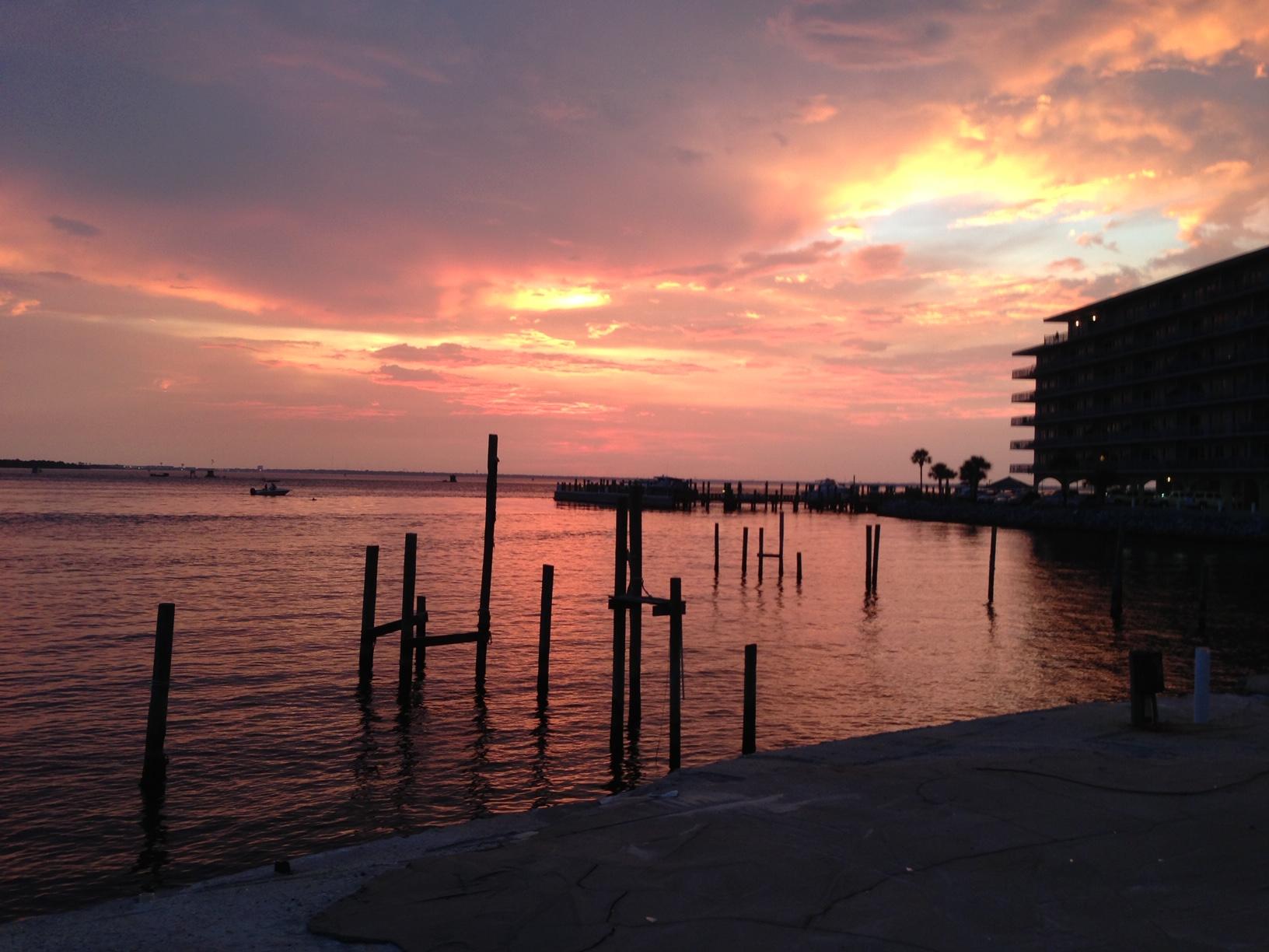 SIDES MORENO POINT WEST - Residential