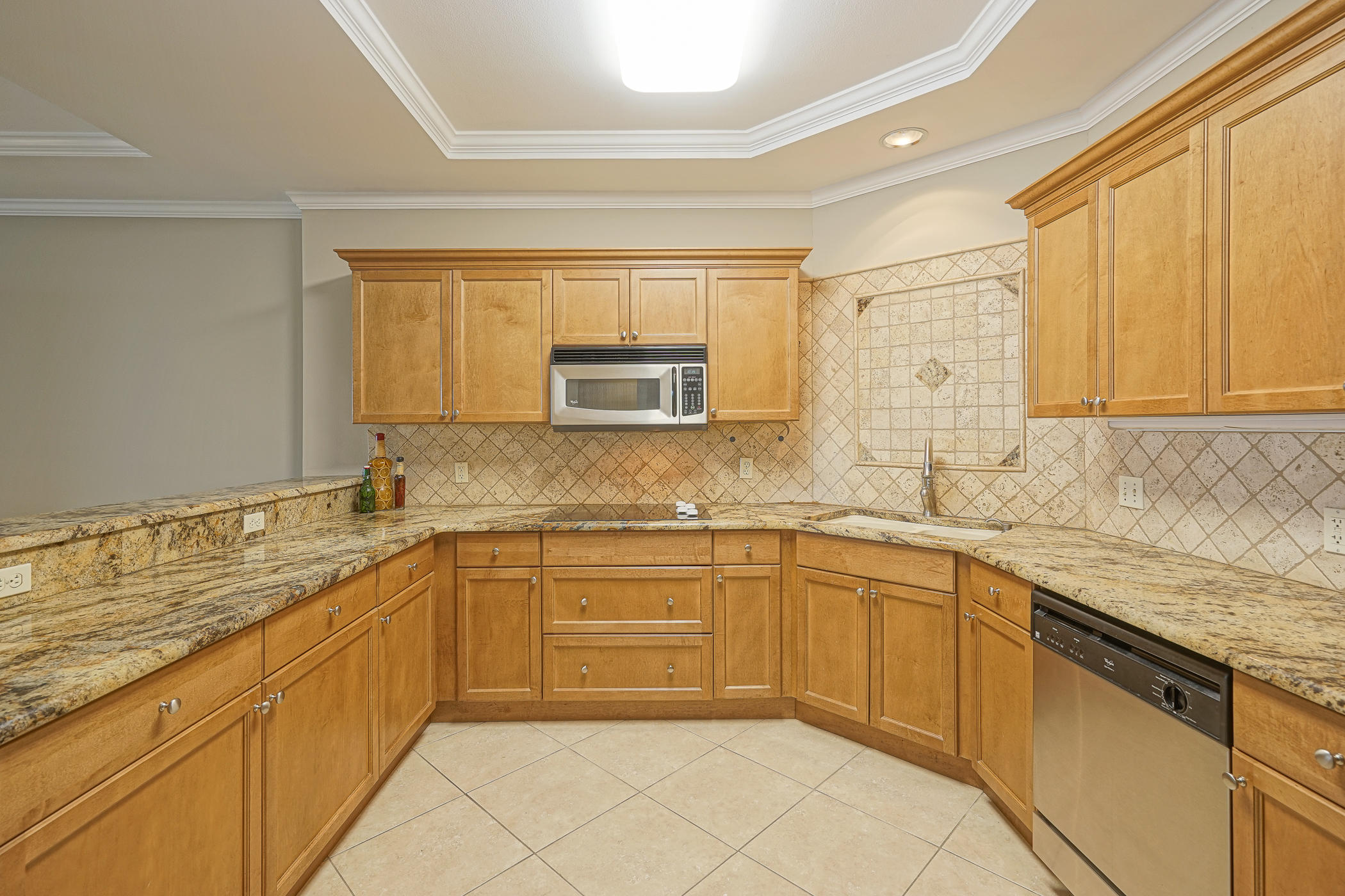 SIDES MORENO POINT WEST - Residential