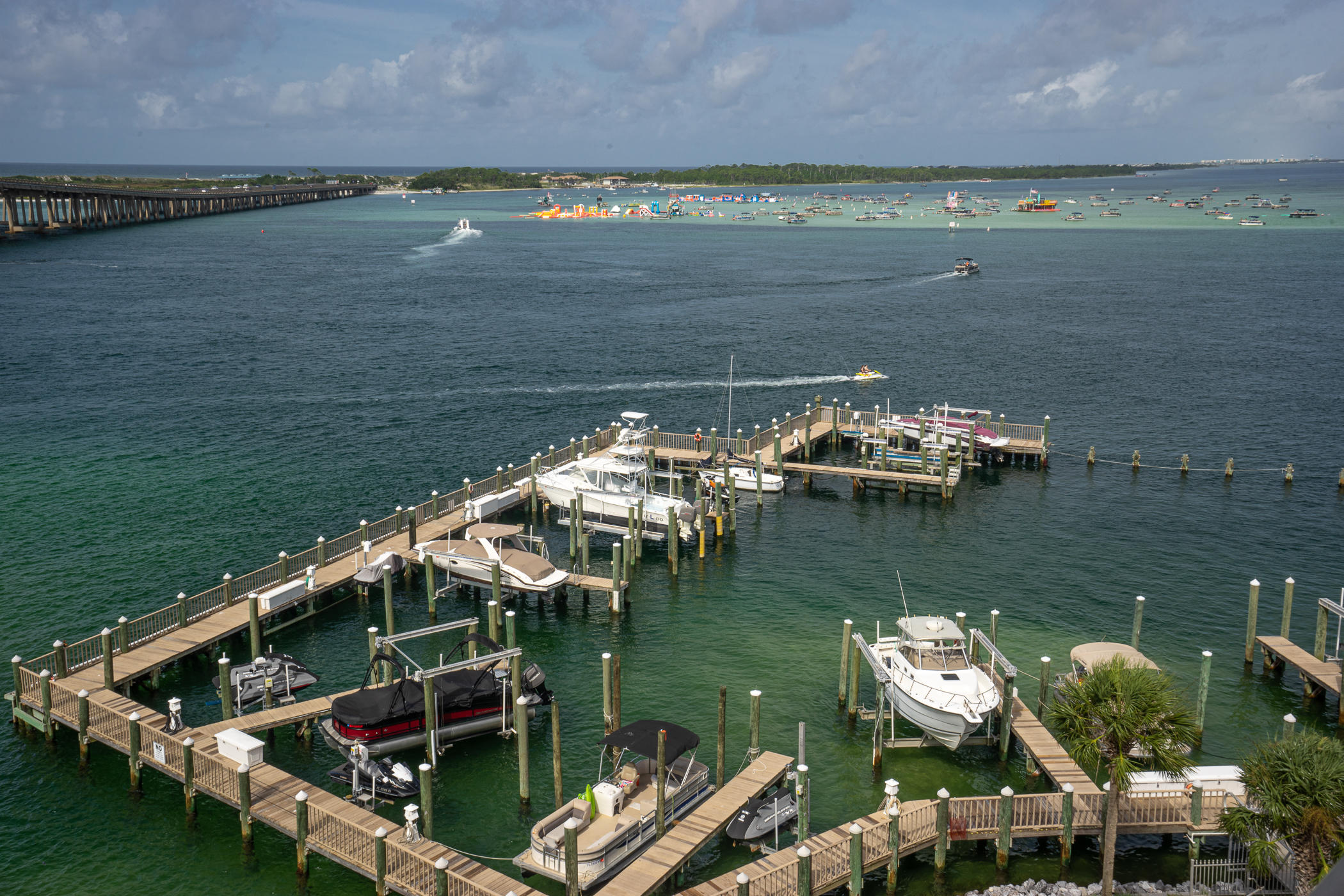 SIDES MORENO POINT WEST - Residential