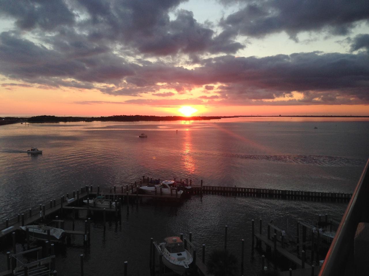 SIDES MORENO POINT WEST - Residential