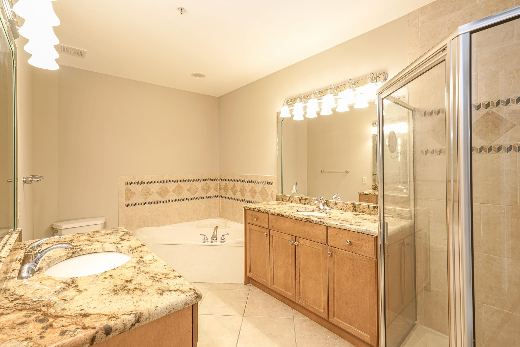 SIDES MORENO POINT WEST - Residential