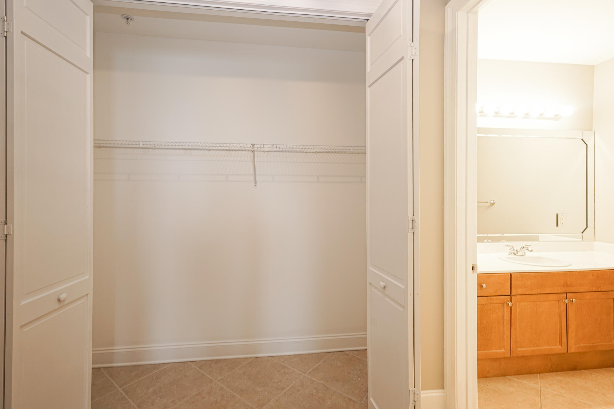 SIDES MORENO POINT WEST - Residential