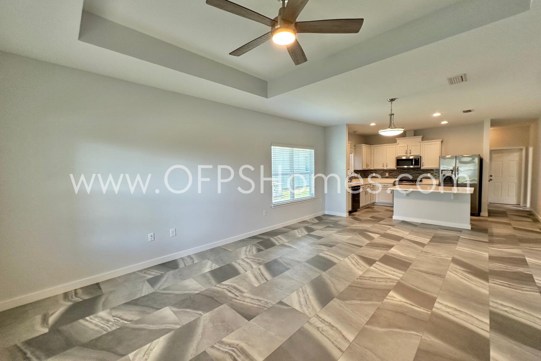 HAMMOCK BAY - Residential Lease