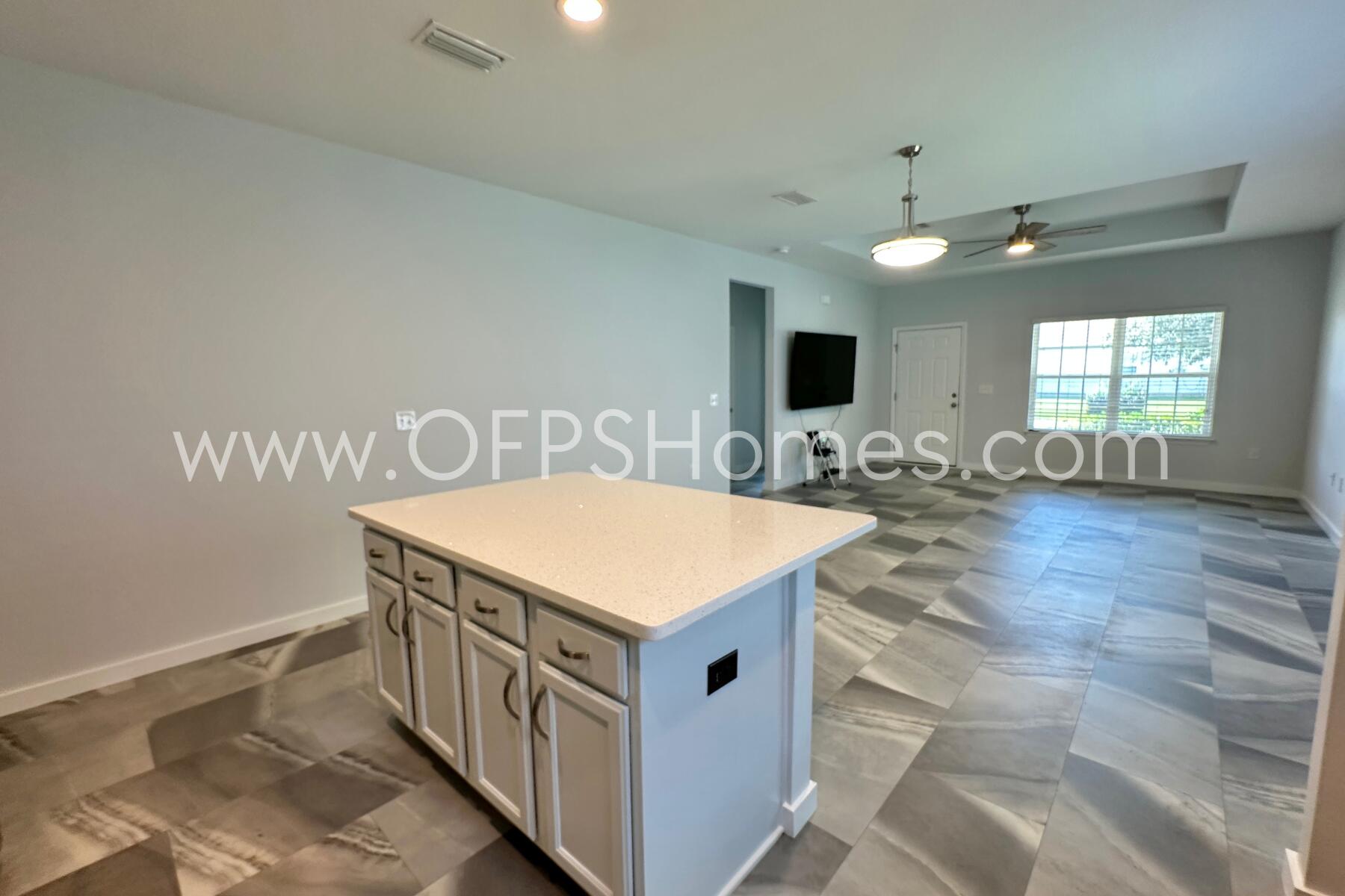 HAMMOCK BAY - Residential Lease