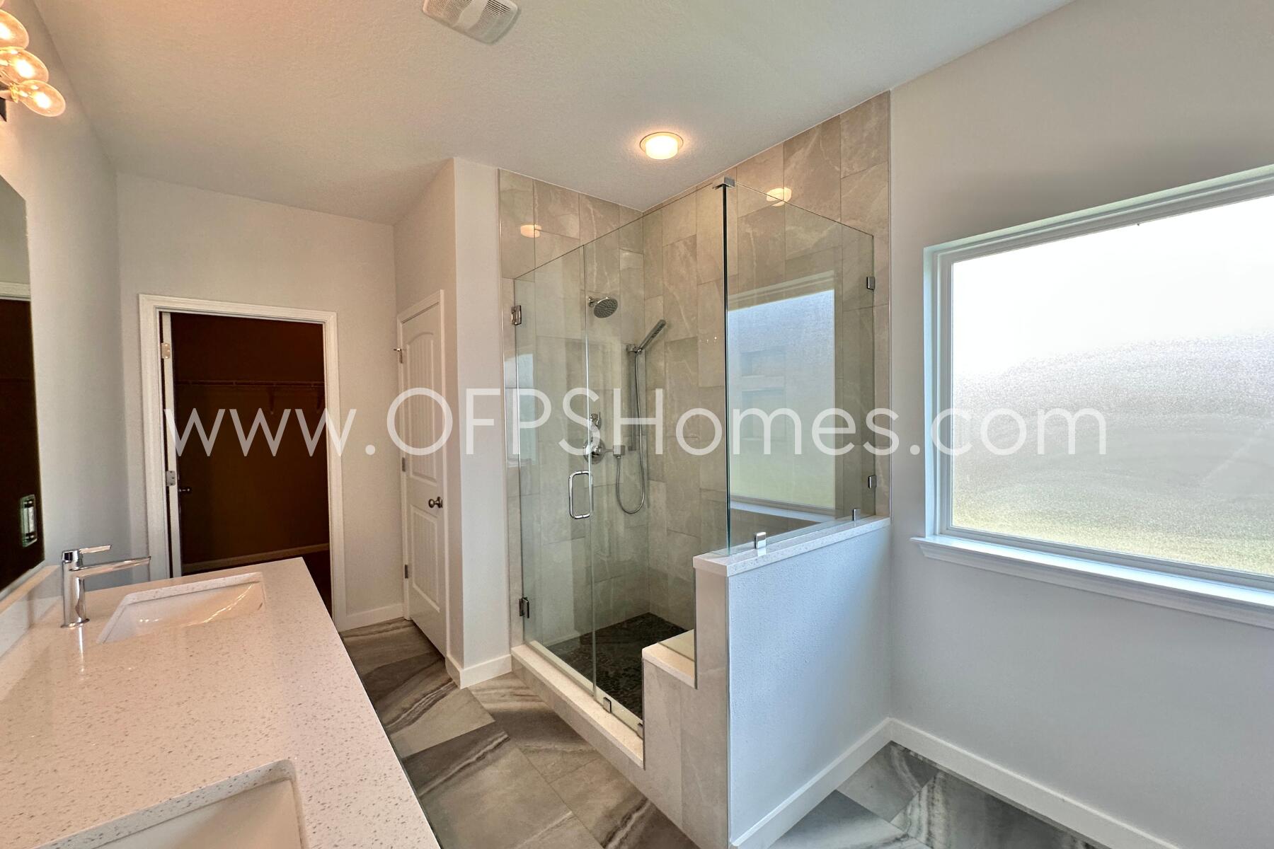 HAMMOCK BAY - Residential Lease