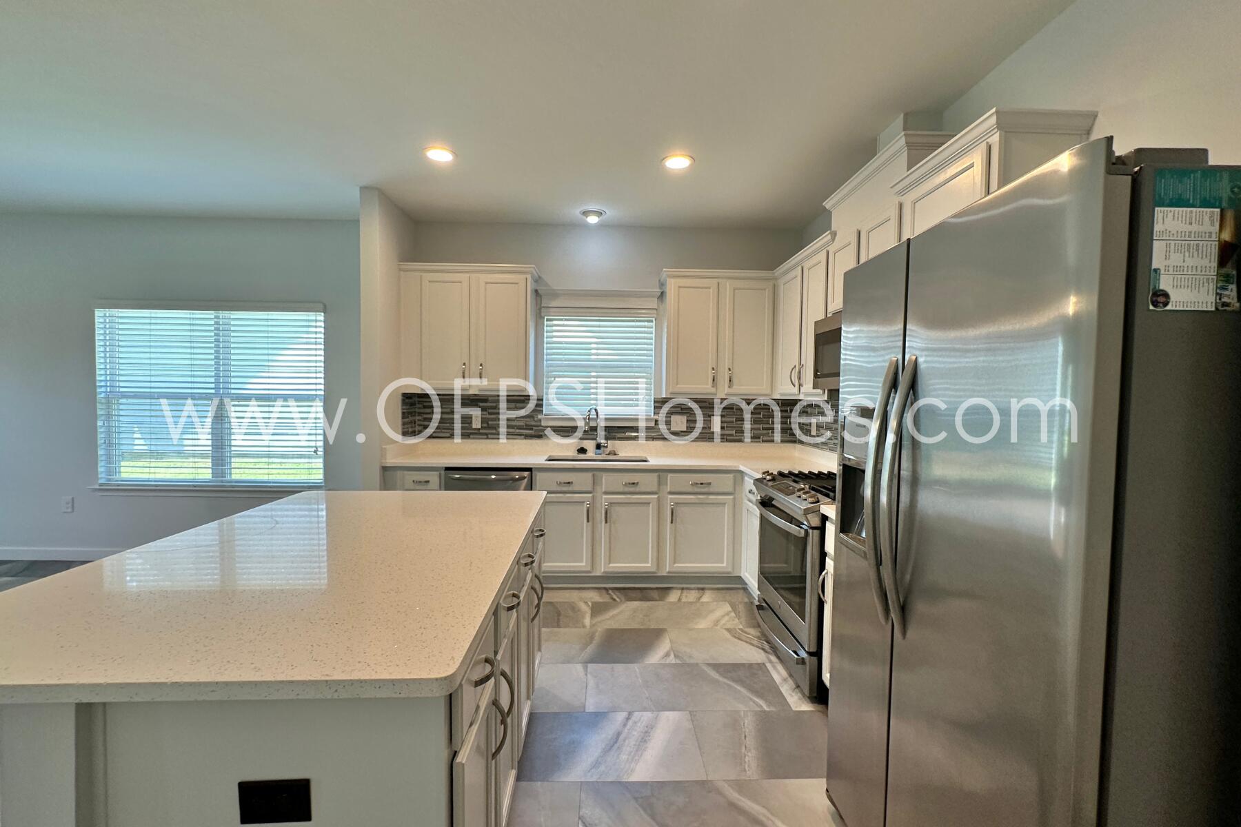 HAMMOCK BAY - Residential Lease