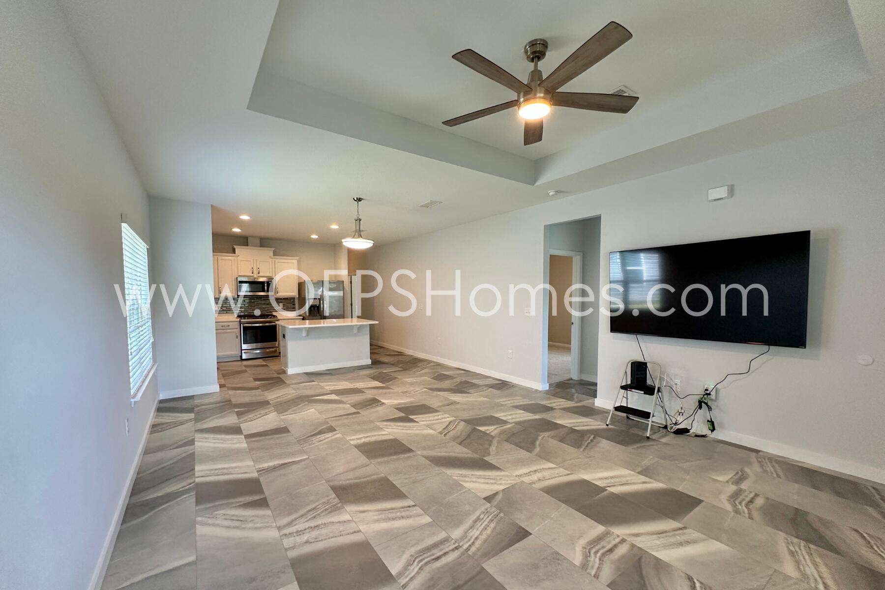 HAMMOCK BAY - Residential Lease