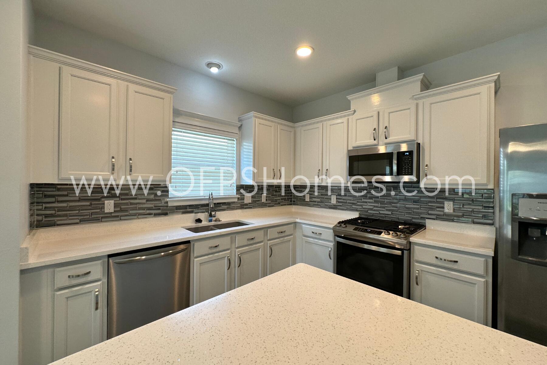 HAMMOCK BAY - Residential Lease