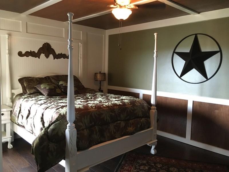 LAKEVIEW CONDO - Residential