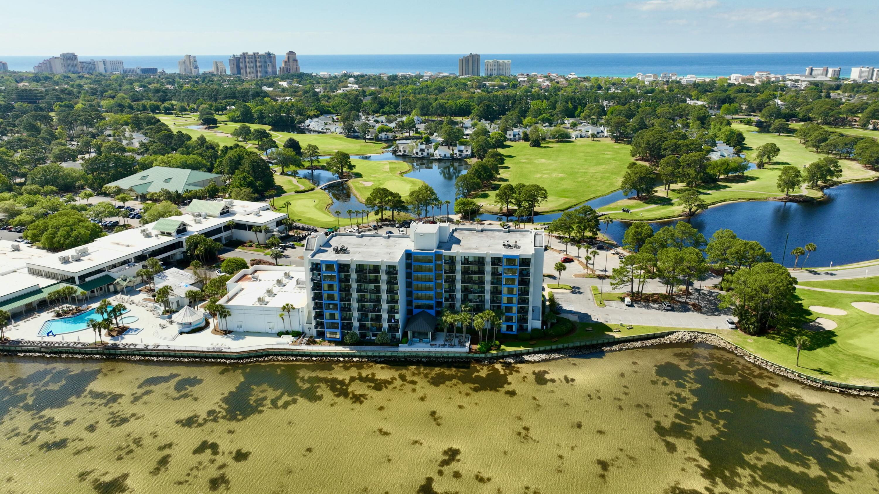 BAYSIDE CONDO SANDESTIN - Residential