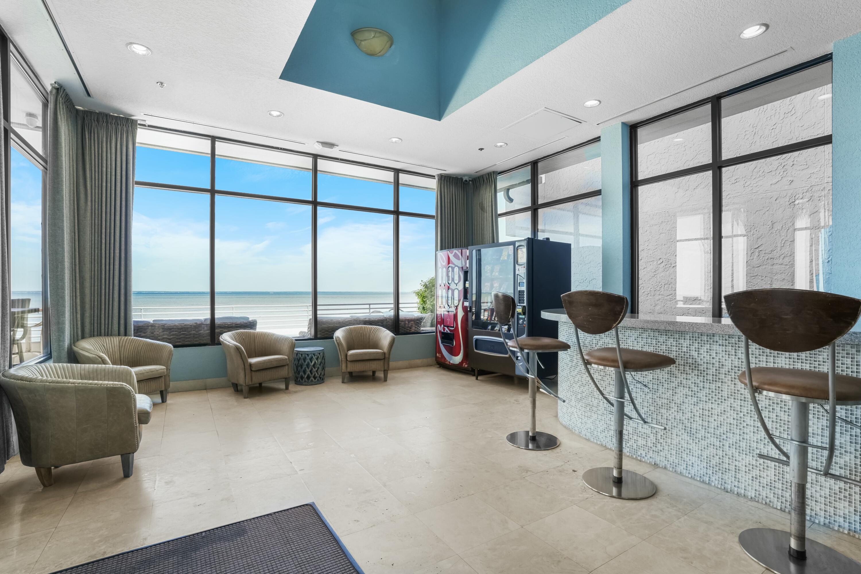 BAYSIDE CONDO SANDESTIN - Residential