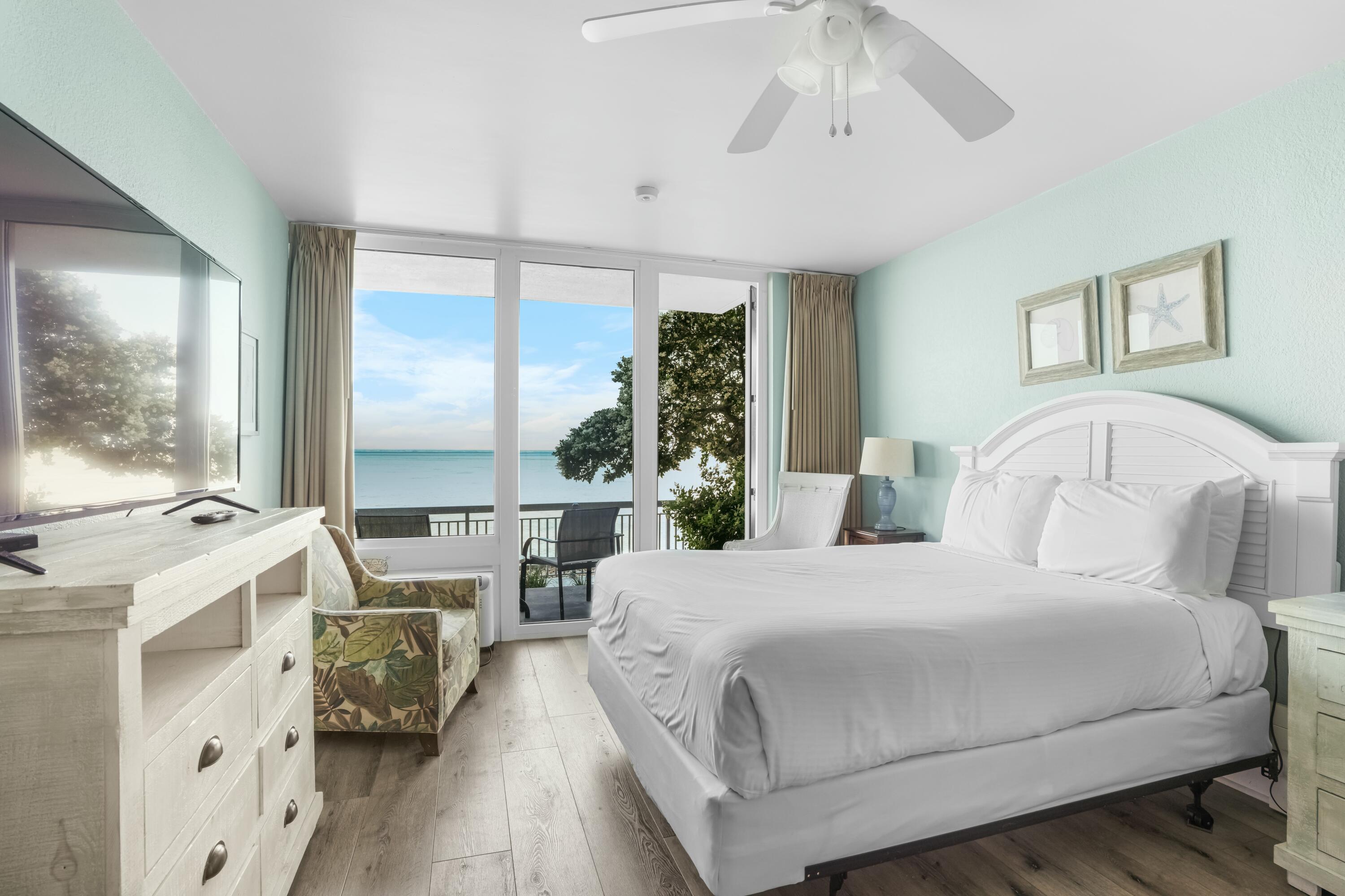 BAYSIDE CONDO SANDESTIN - Residential