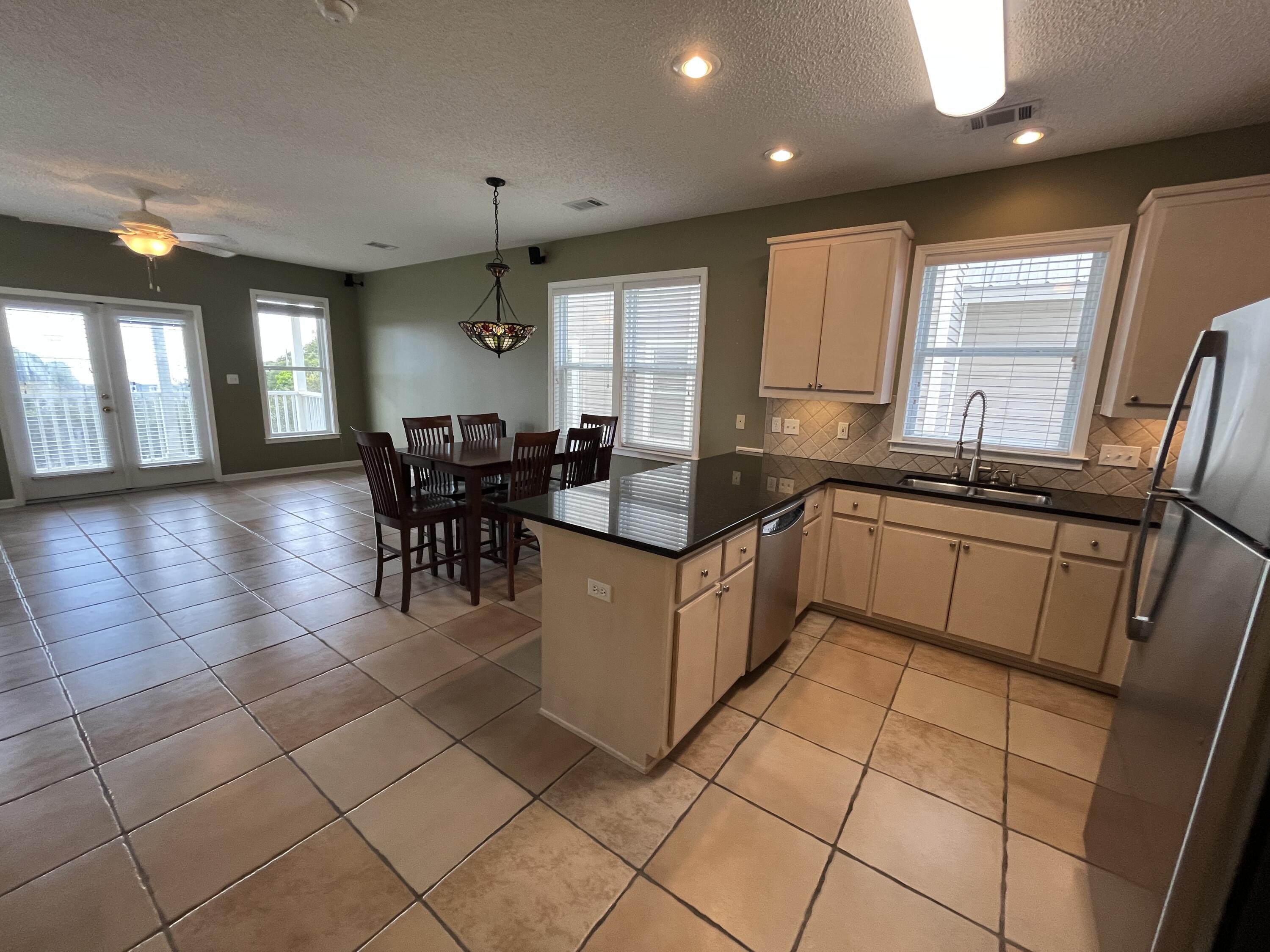 SEABREEZE - Residential