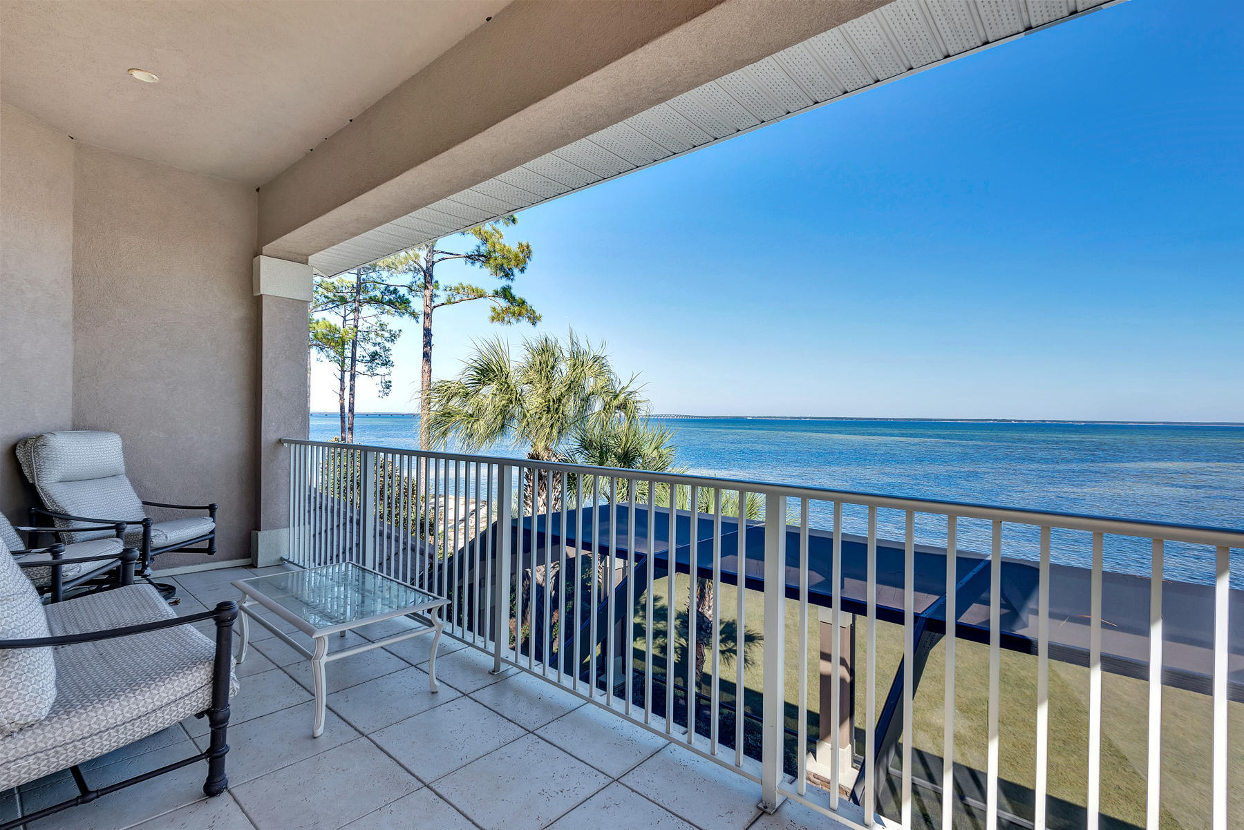 REGATTA BAY COMMODORE POINT S/D - Residential