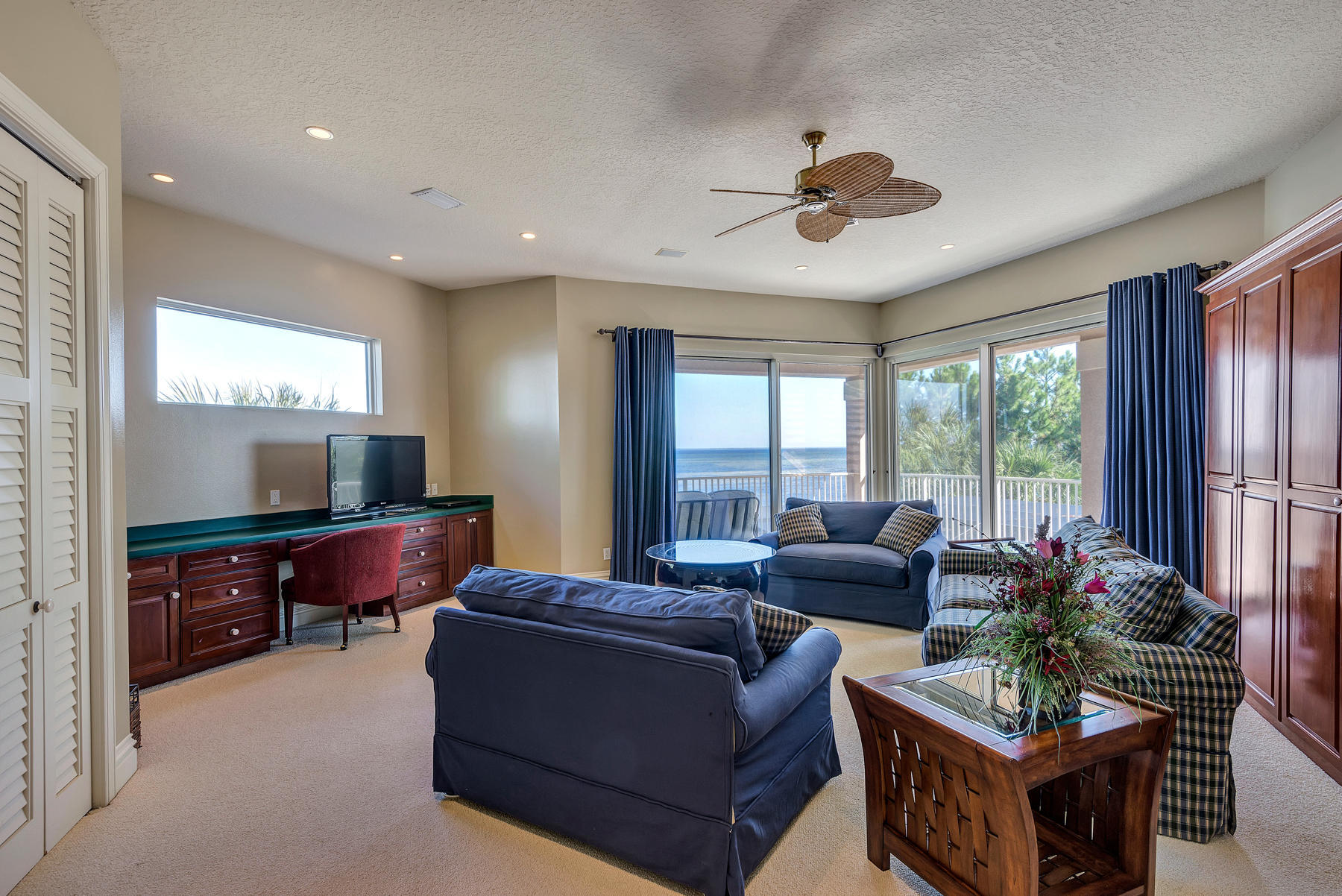 REGATTA BAY COMMODORE POINT S/D - Residential