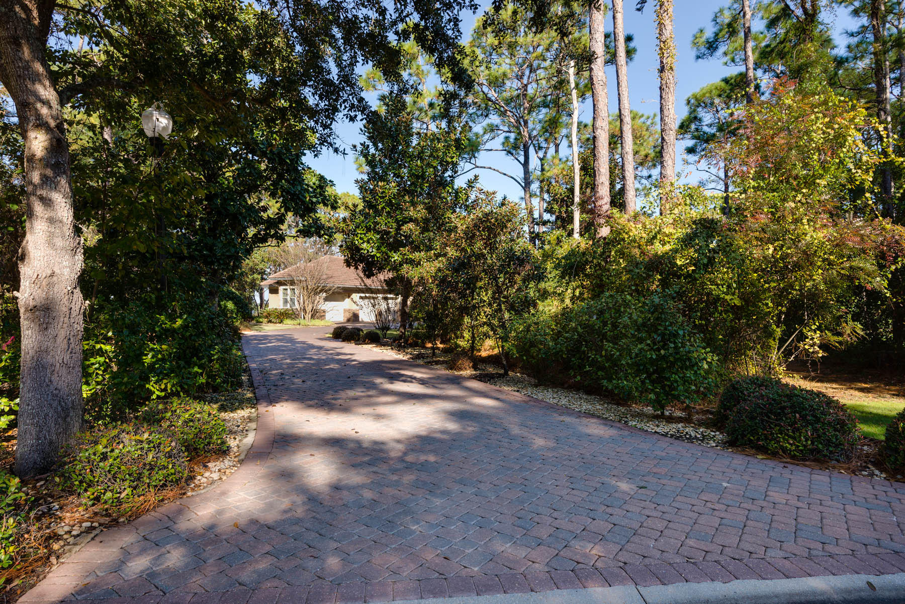 REGATTA BAY COMMODORE POINT S/D - Residential