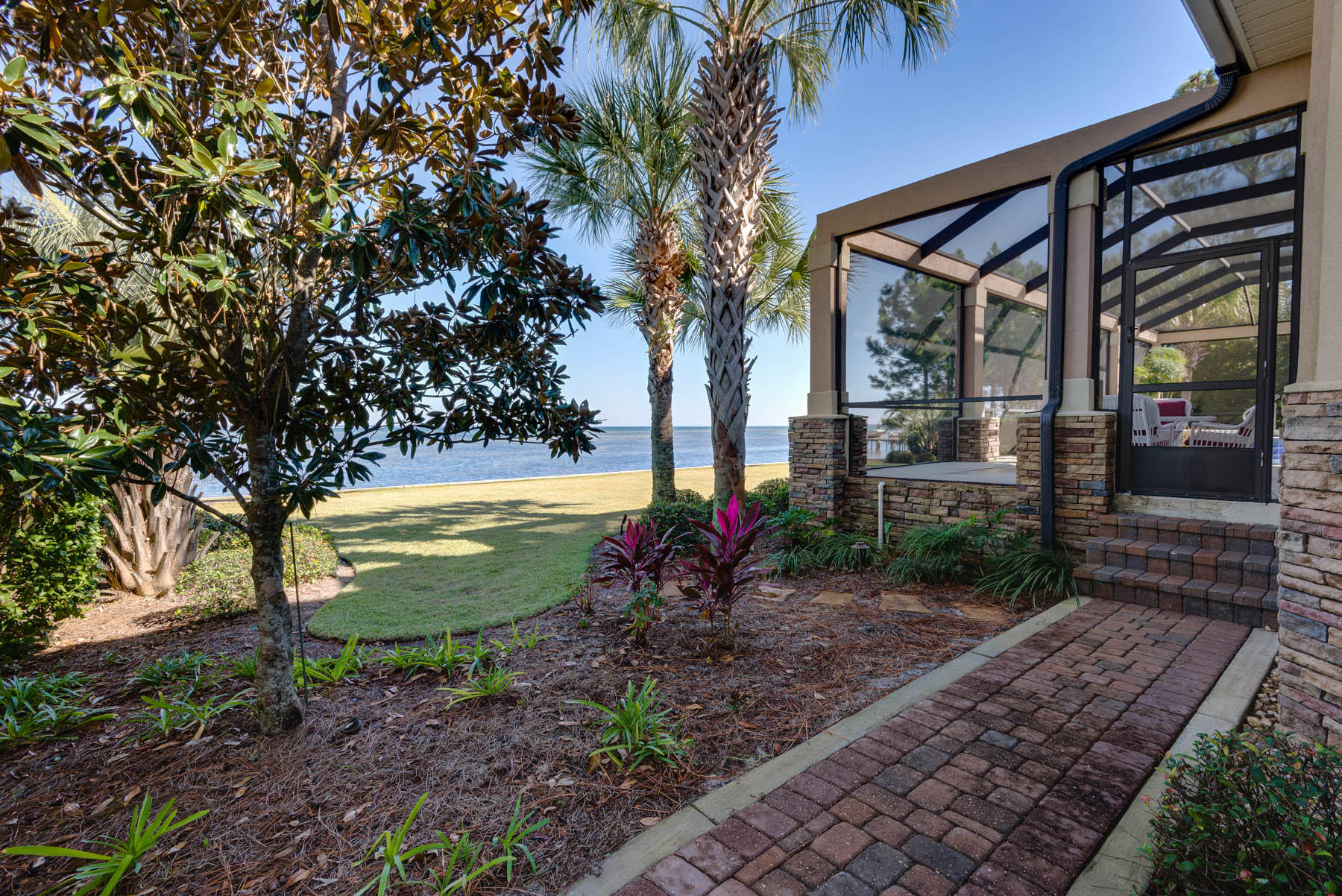 REGATTA BAY COMMODORE POINT S/D - Residential
