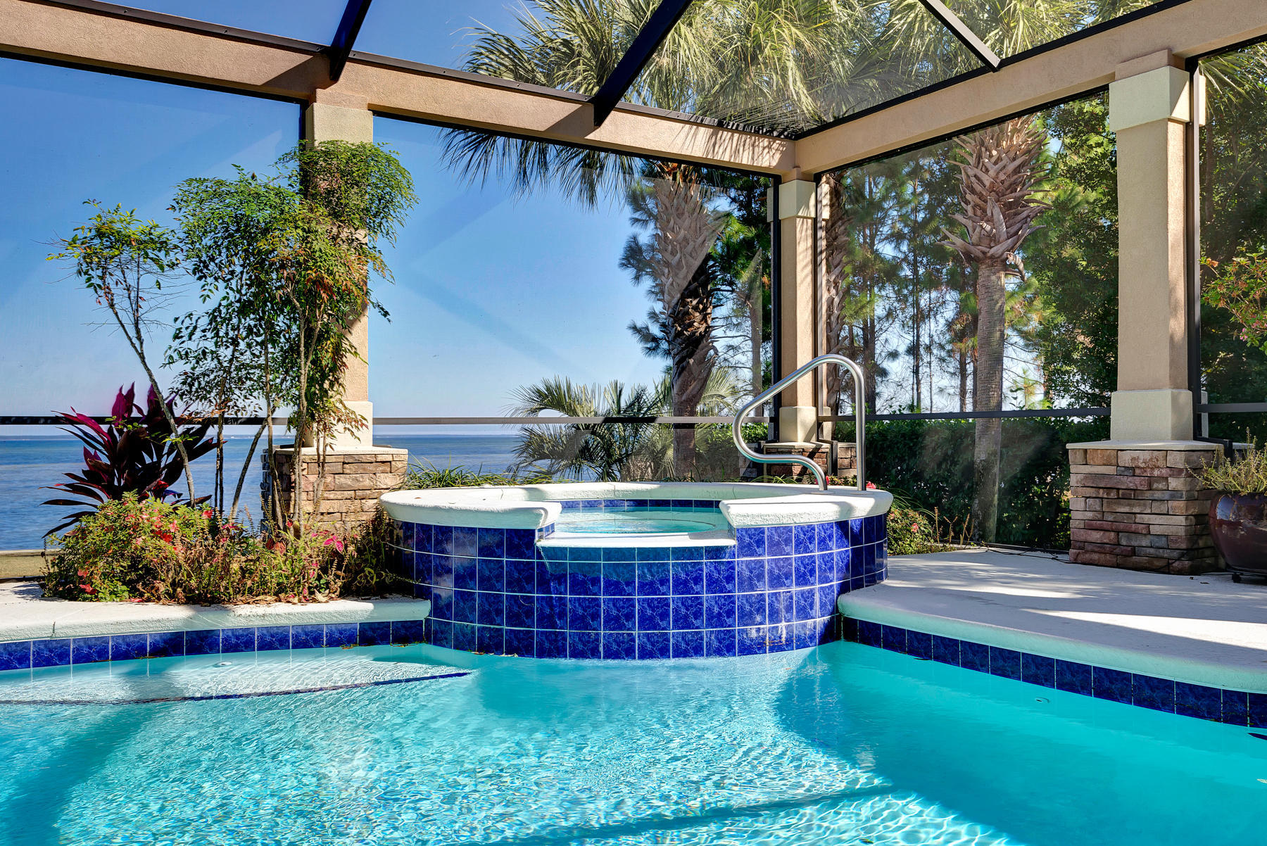REGATTA BAY COMMODORE POINT S/D - Residential