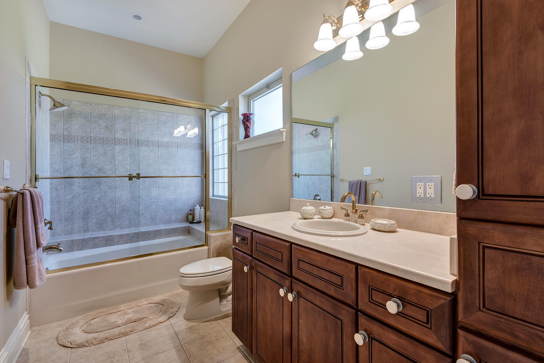 REGATTA BAY COMMODORE POINT S/D - Residential