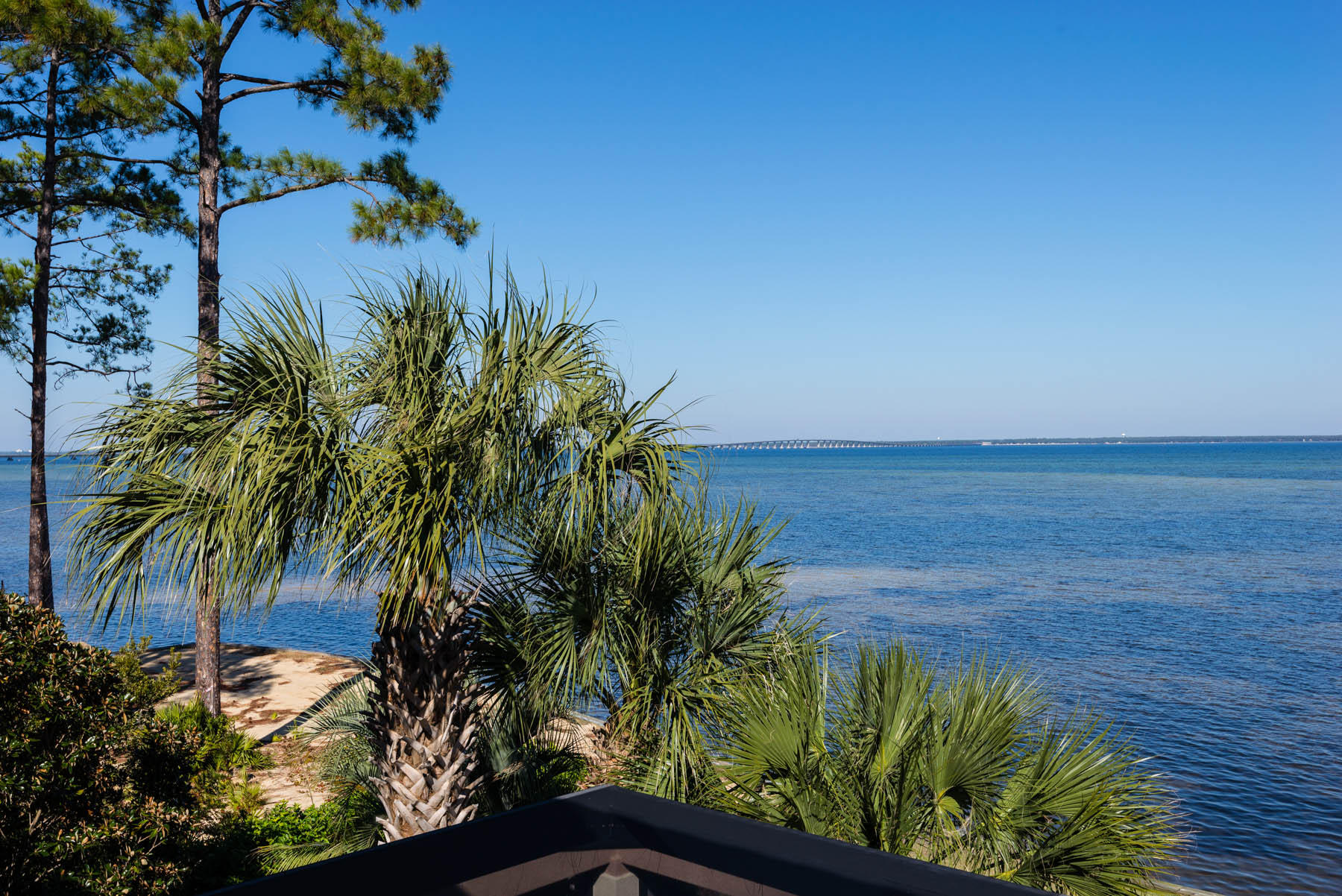 REGATTA BAY COMMODORE POINT S/D - Residential