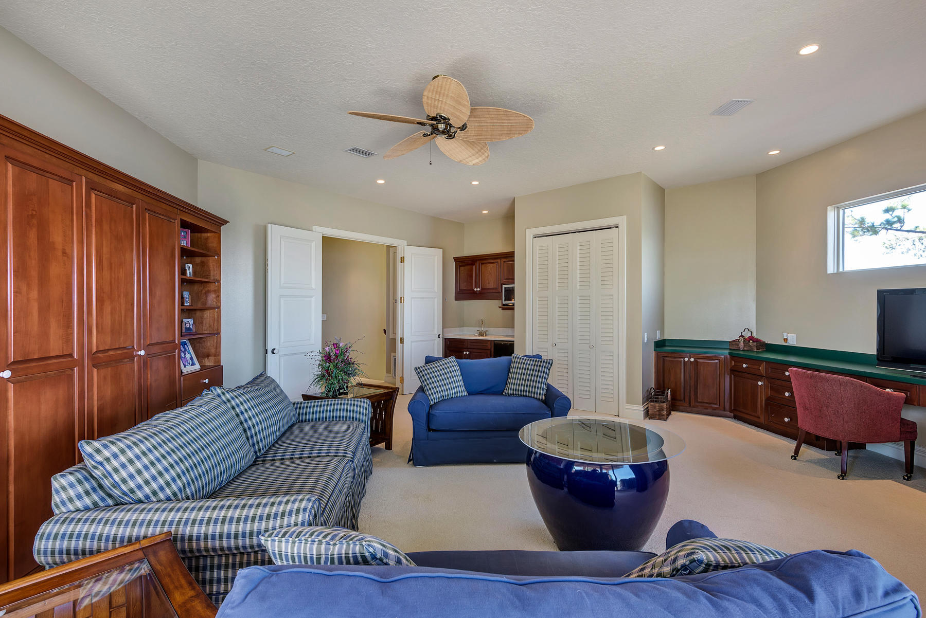 REGATTA BAY COMMODORE POINT S/D - Residential